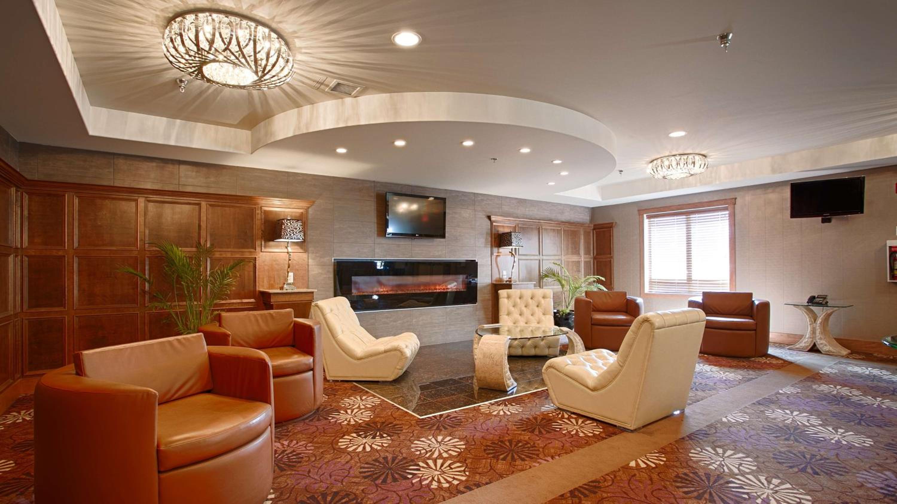 Camrose Resort Hotel