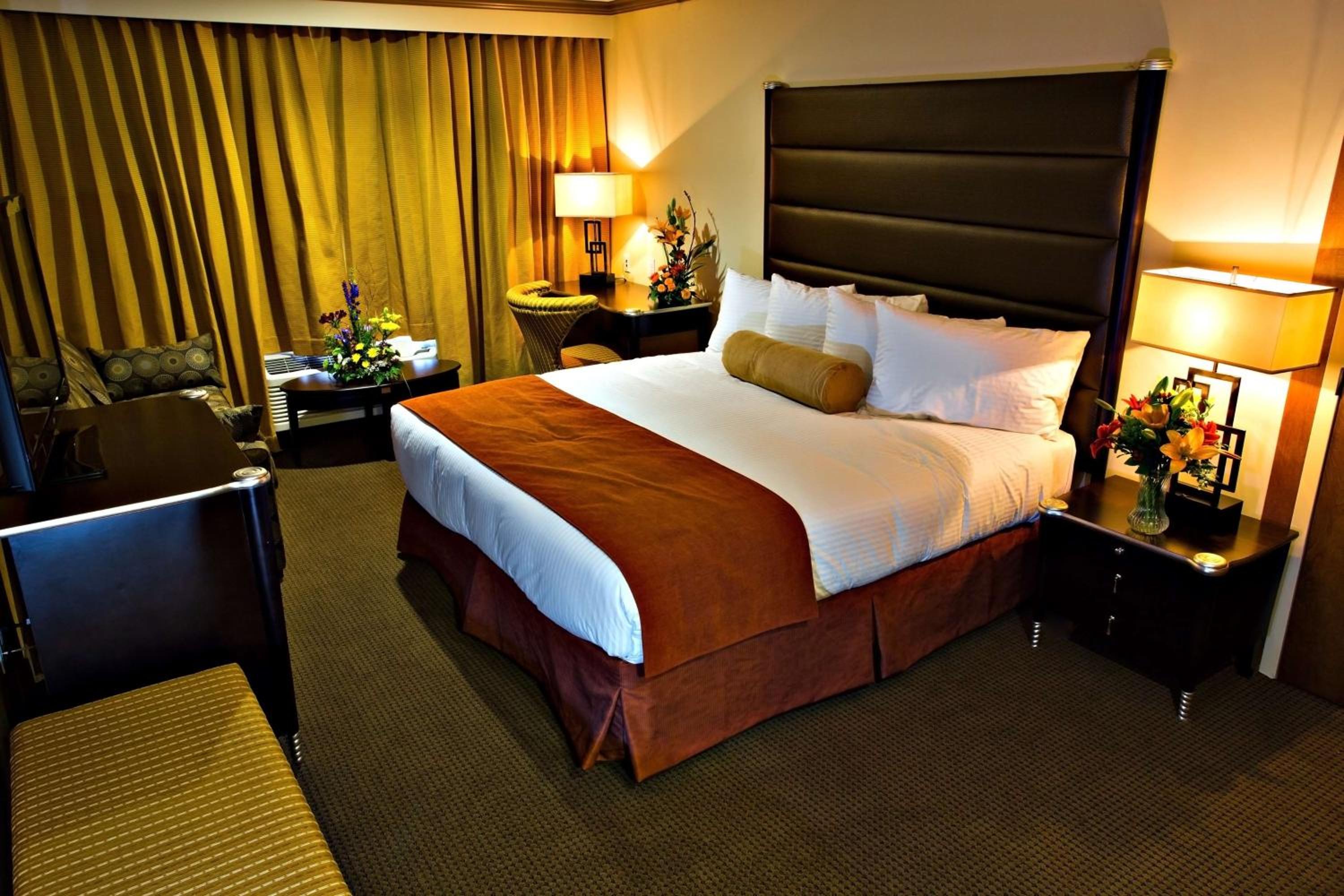 Camrose Resort Hotel