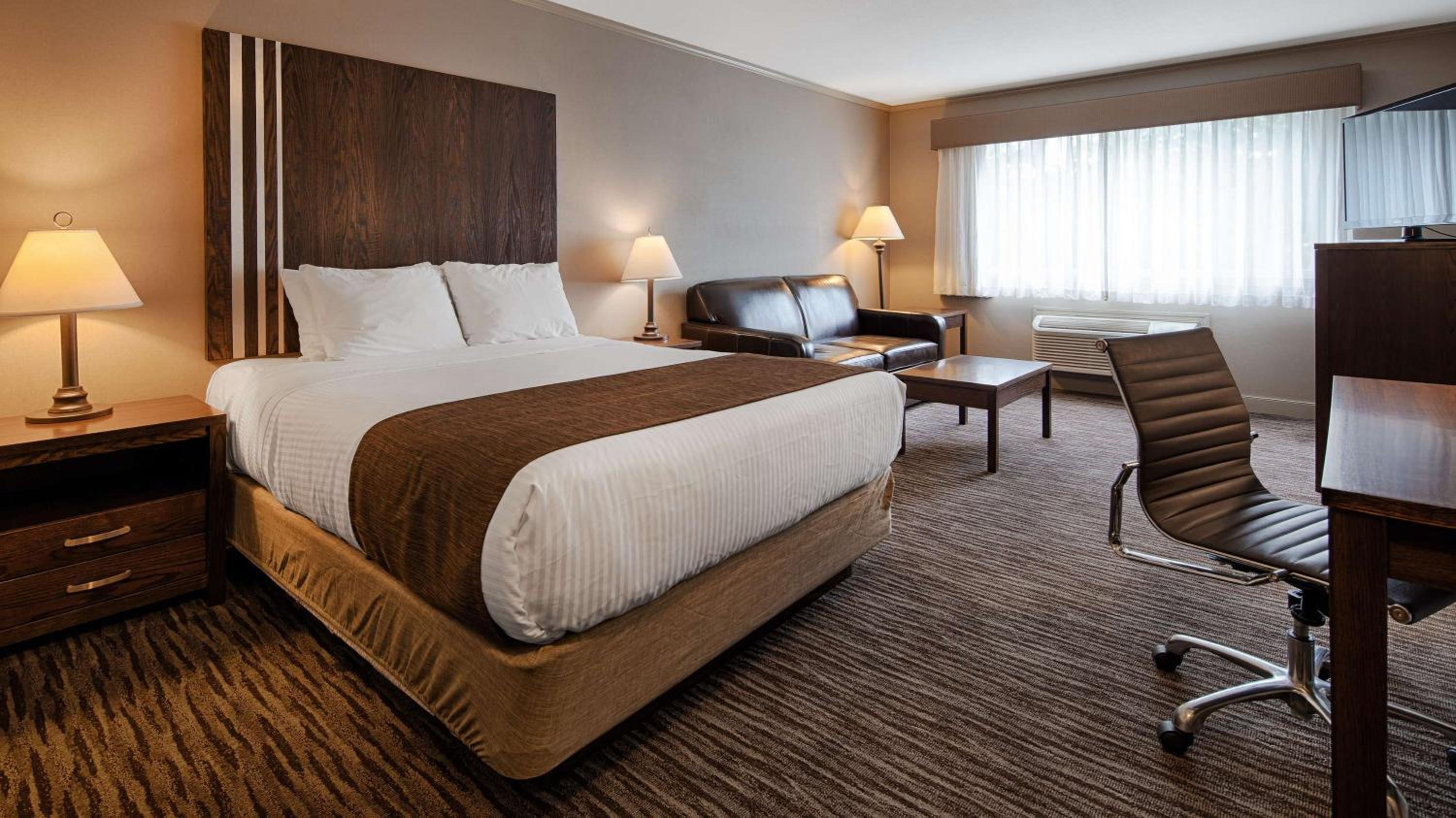 Golden Vacations - Best Western Mountainview Inn - Property Image 15