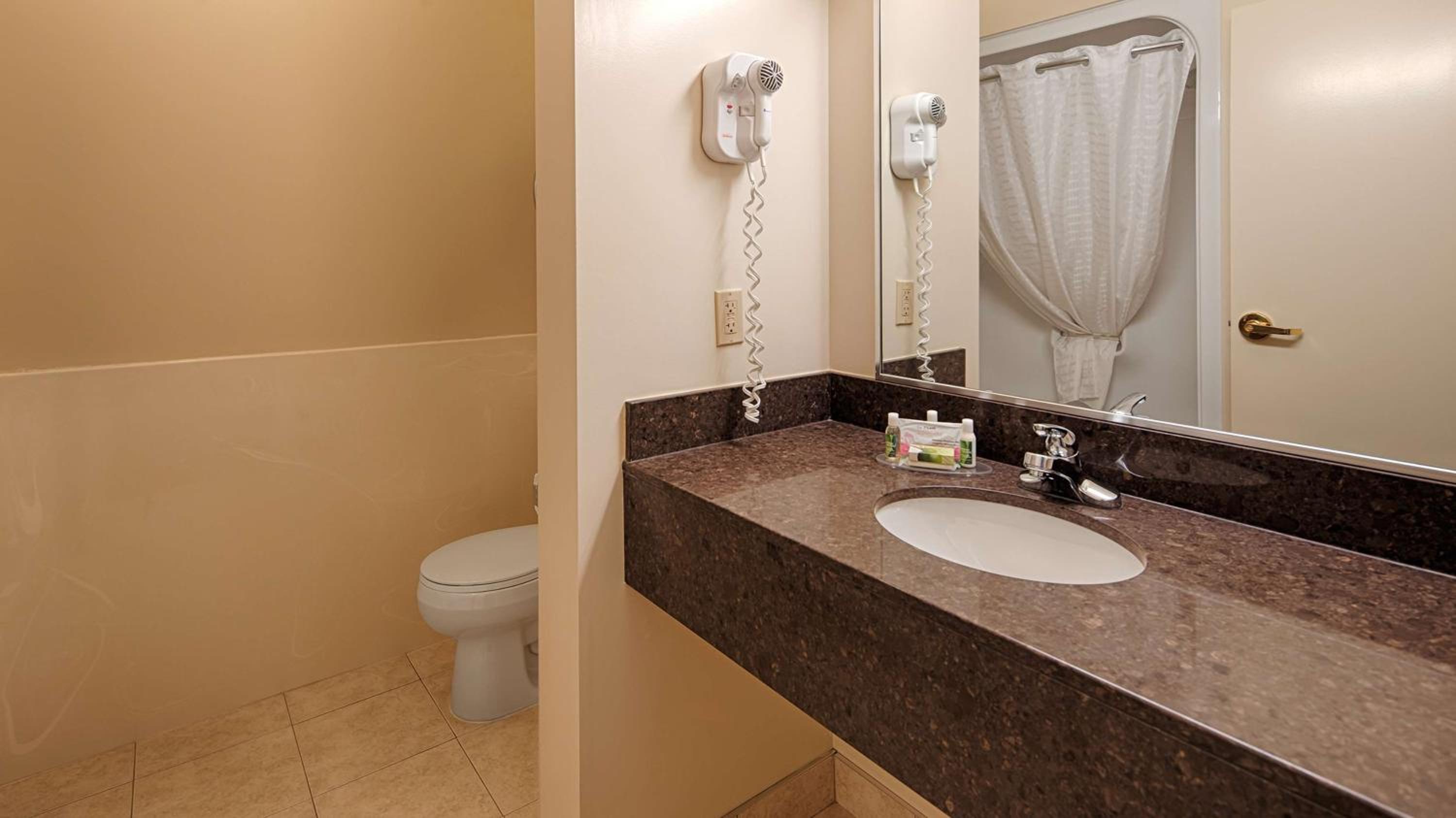 Thunder Bay Vacations - Best Western Thunder Bay Crossroads - Property Image 41