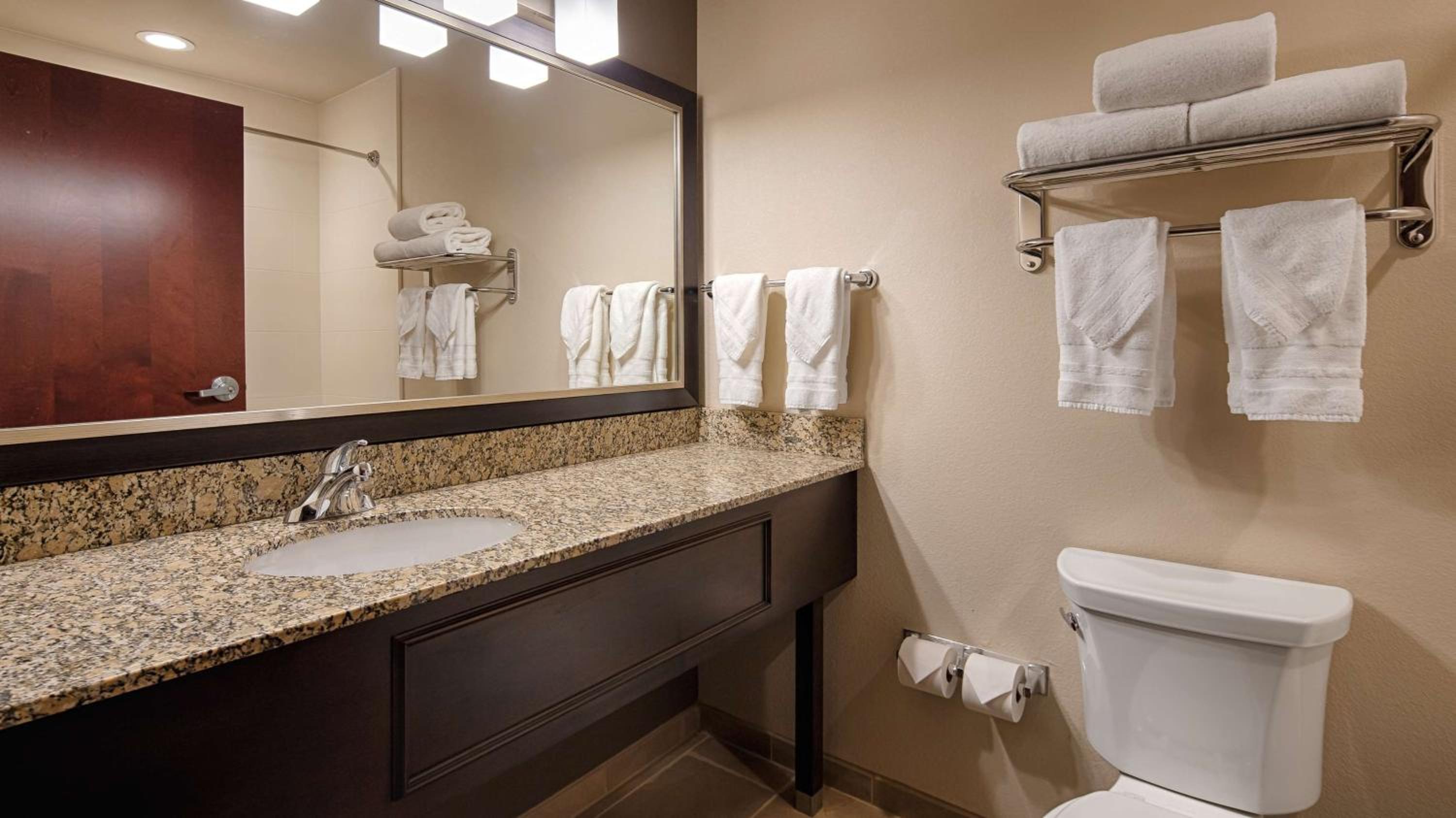 Best Western Plus Stevens County Inn - Property Image 18