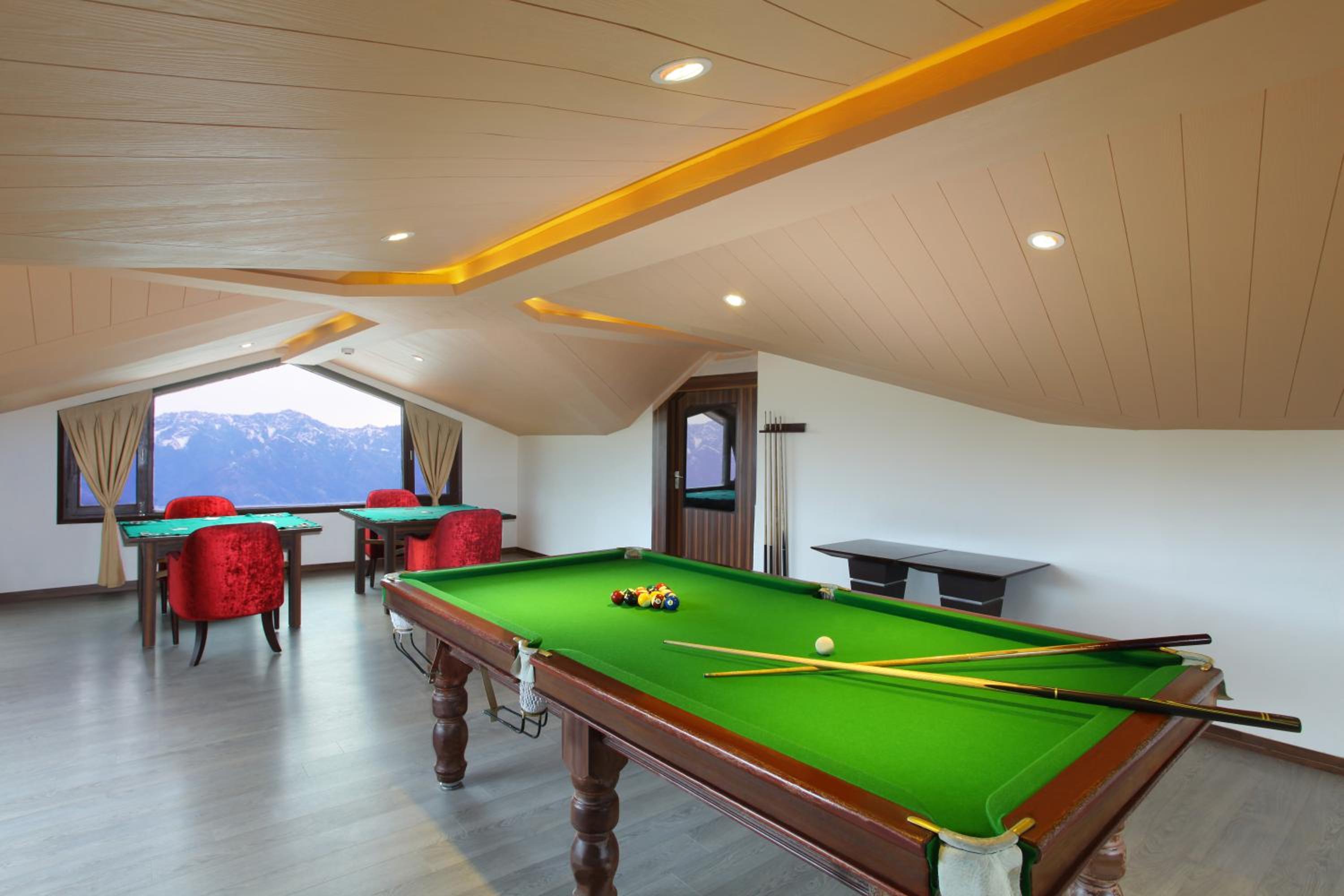 Marigold Sarovar Portico Shimla with Heated pool and AC Rooms-A Resort cottage and SPA Marigold Sarovar Portico Shimla with Heated pool and AC Rooms-A Resort cottage and SPA