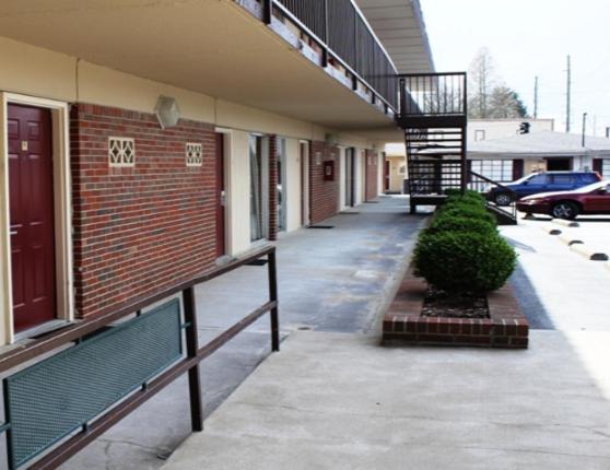 Speedway Inn view 4