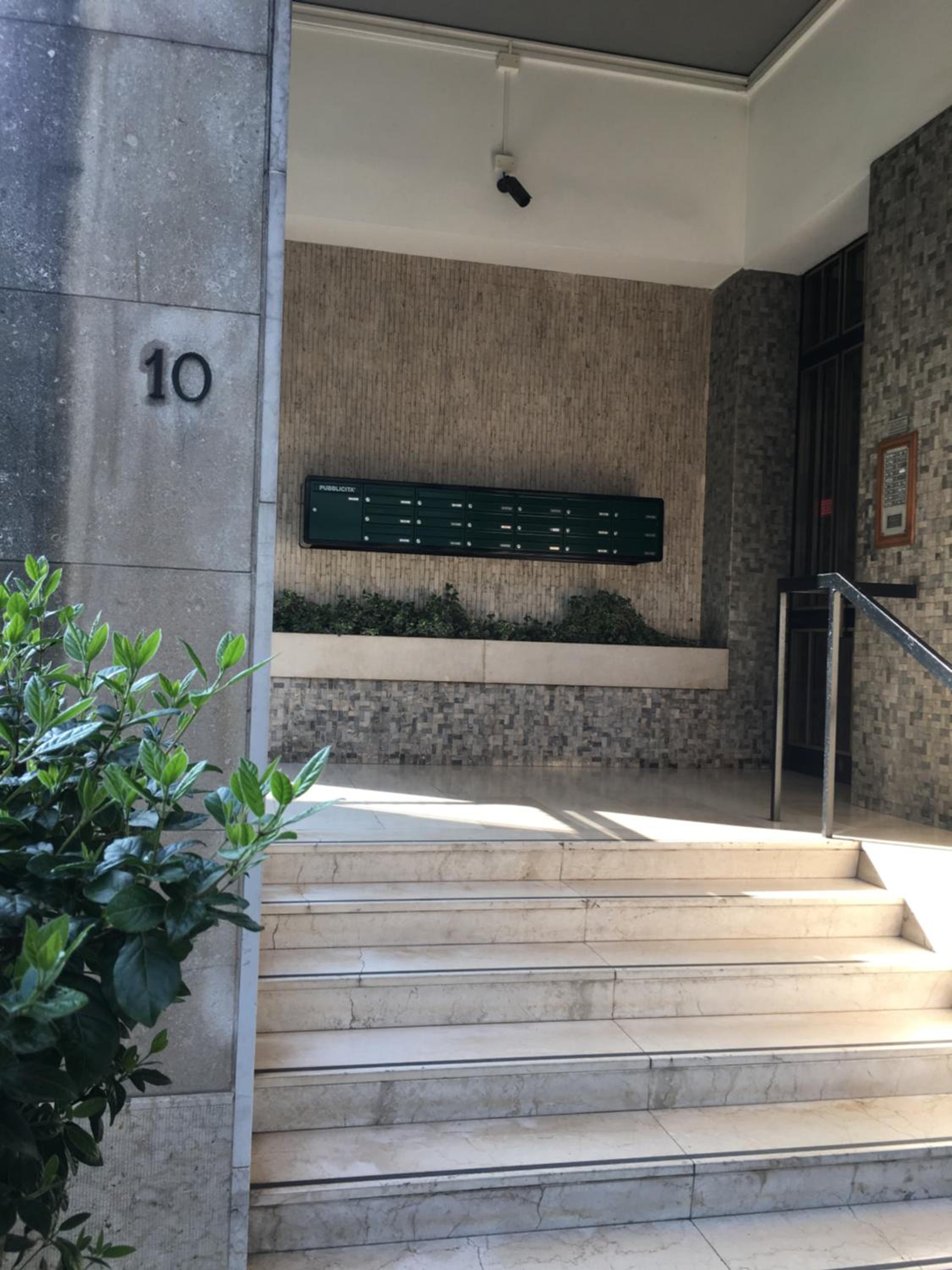 Simoni 10