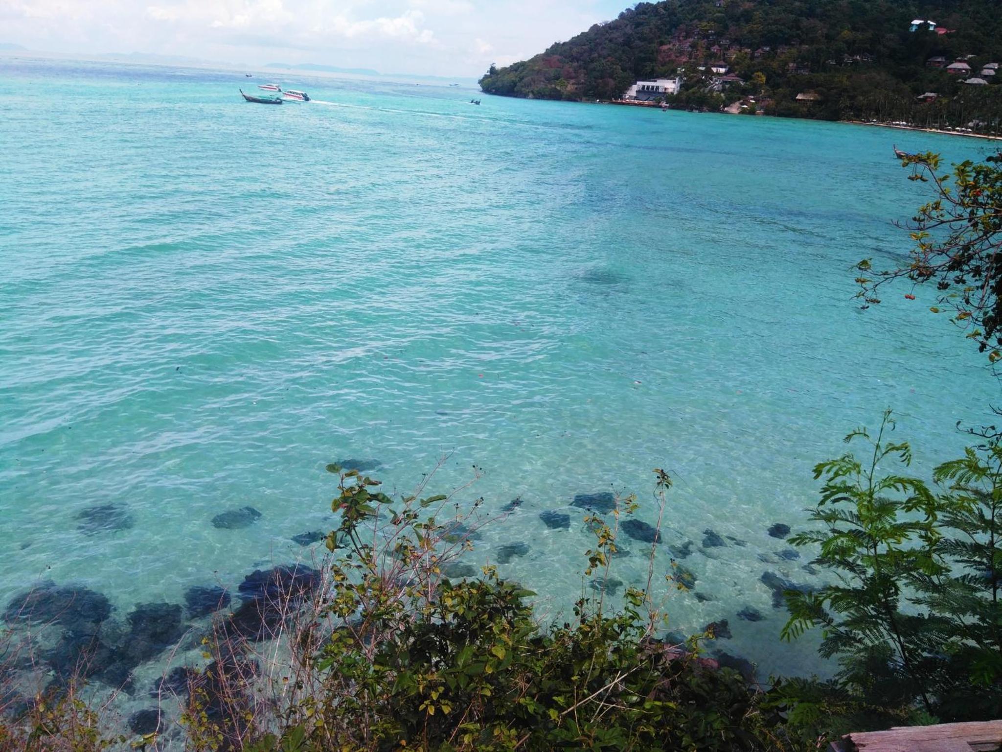 PhiPhi Coralbay view 3