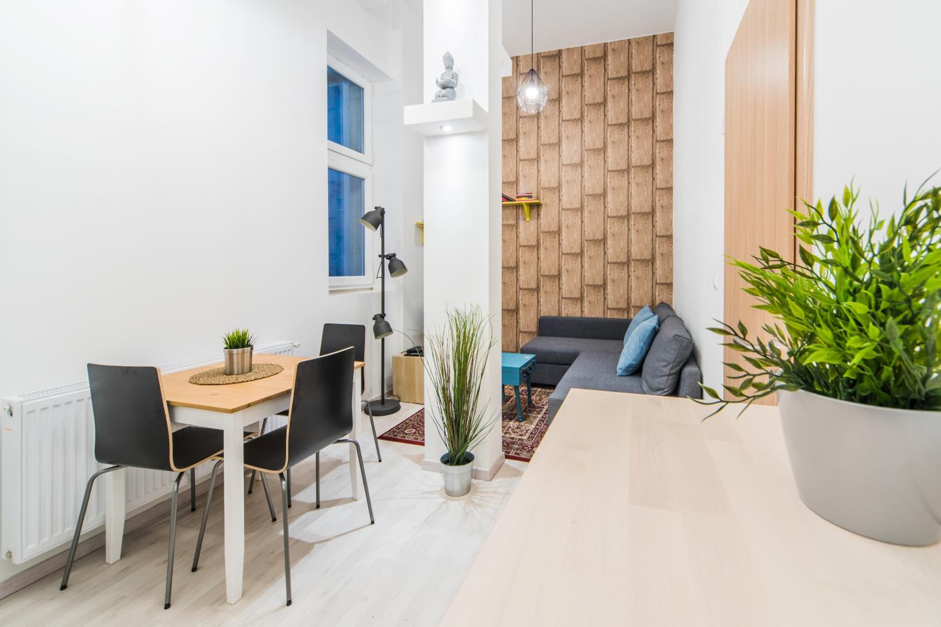 Astoria Airconed Apartments