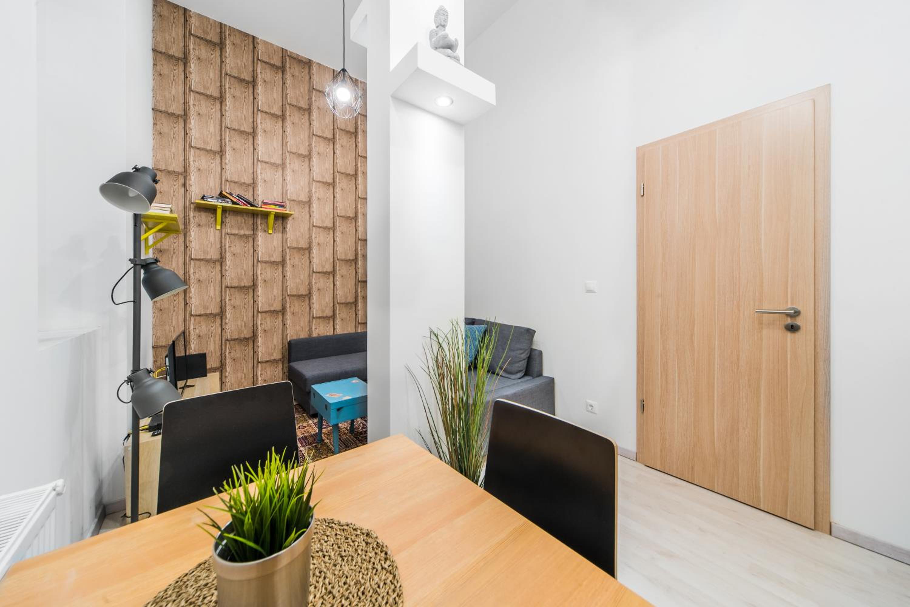 Astoria Airconed Apartments