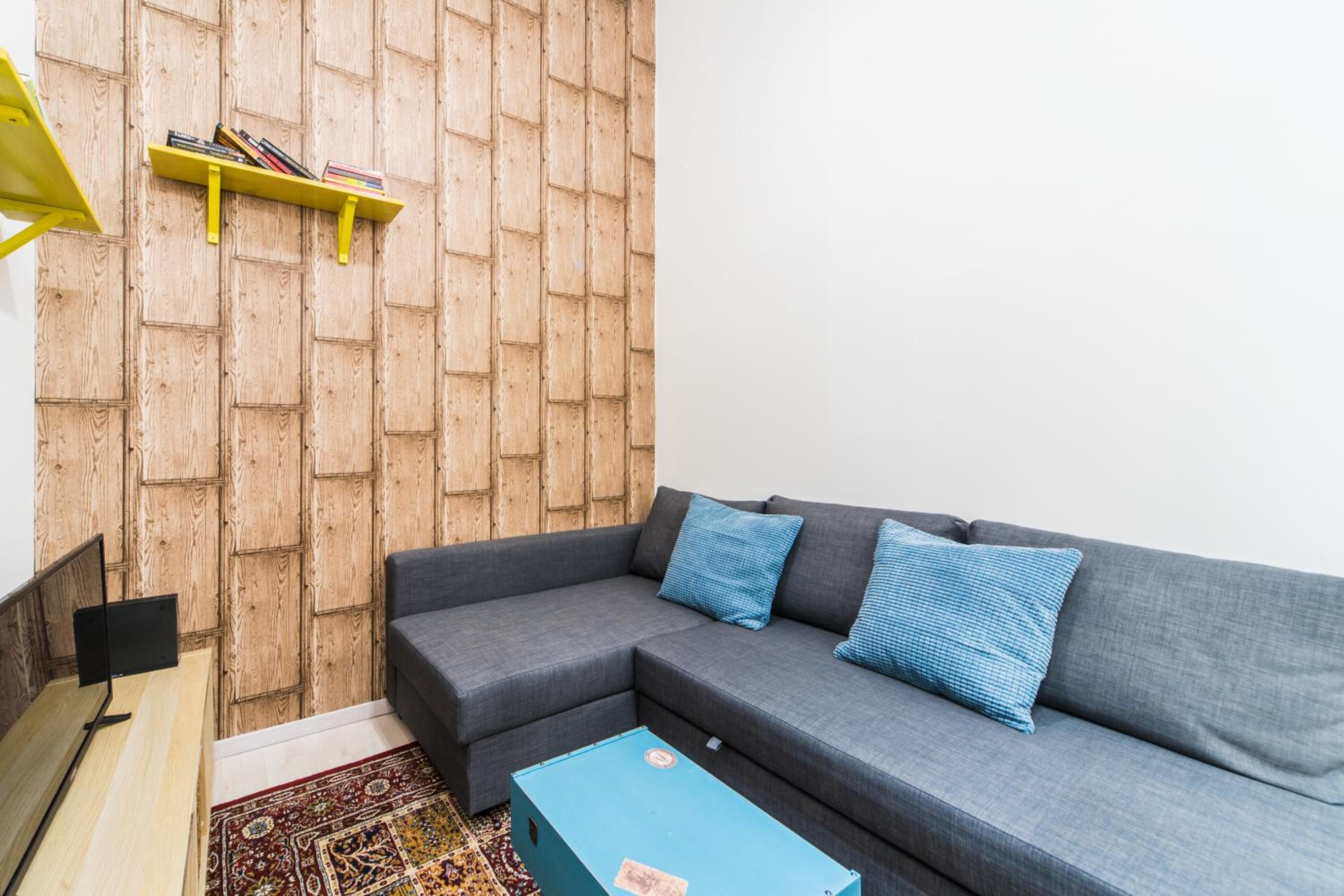 Astoria Airconed Apartments