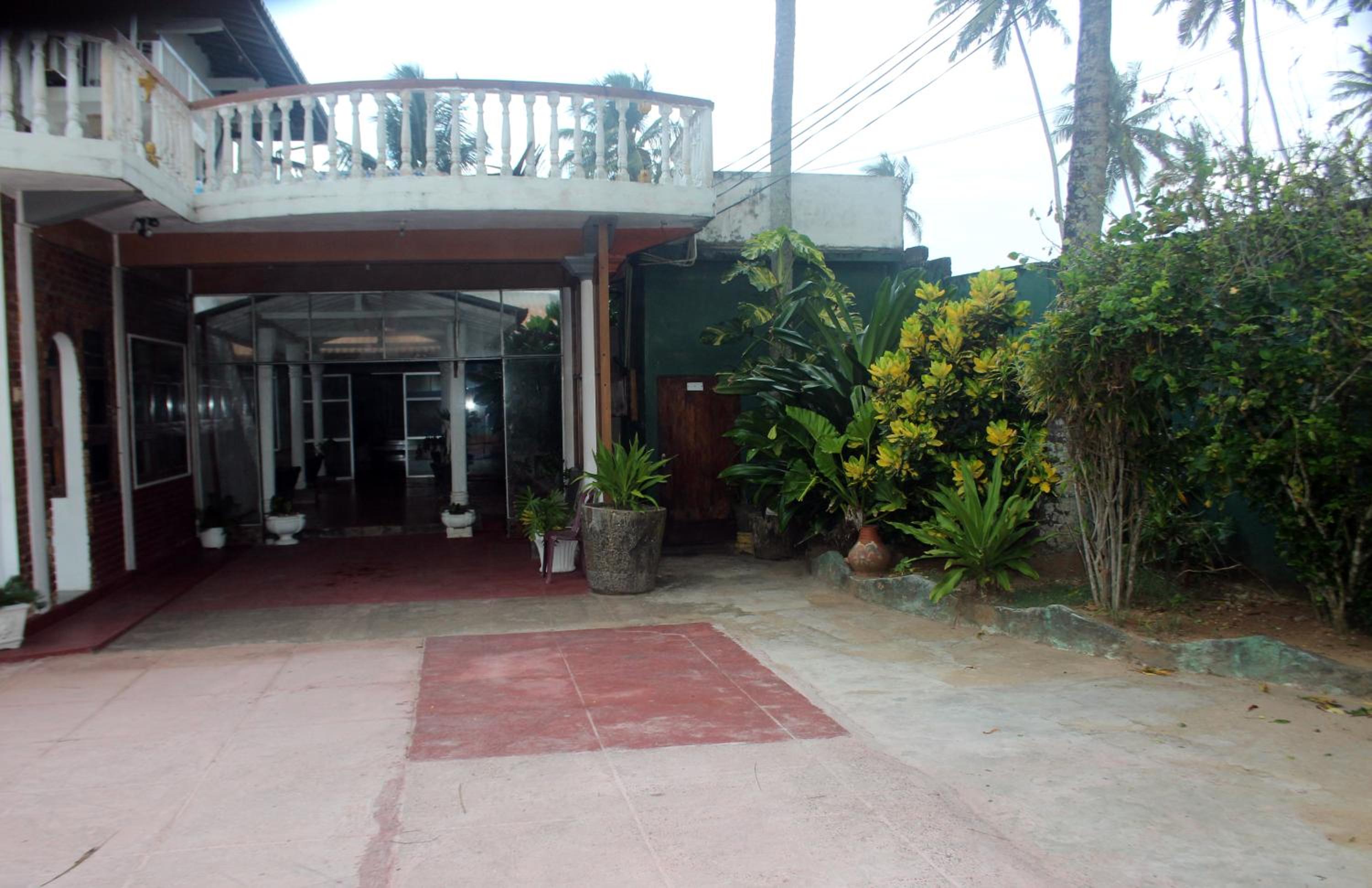 Shanthi Beach Resort