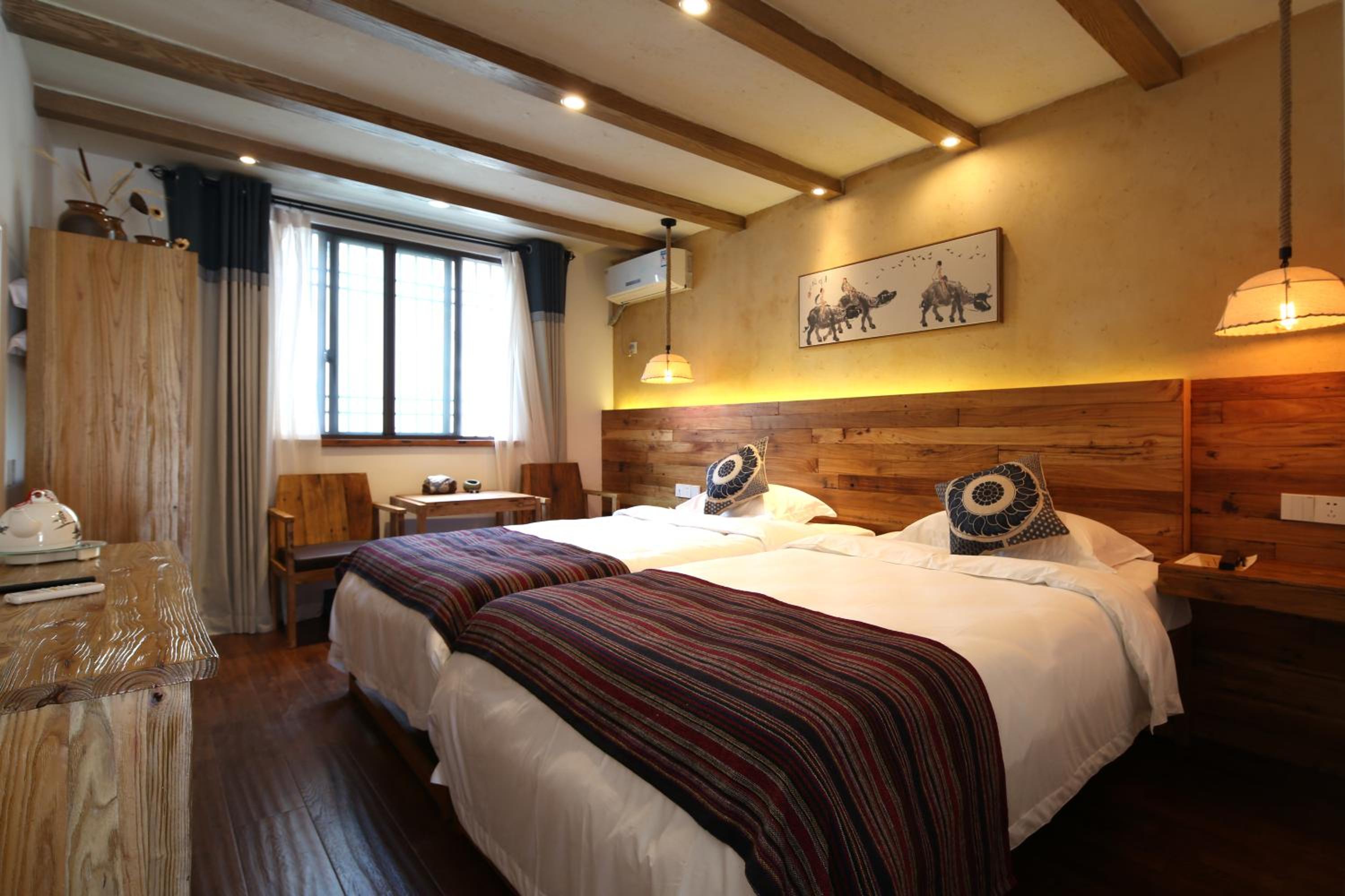 Floral Hotel · Yuexiang Inn Wuzhen