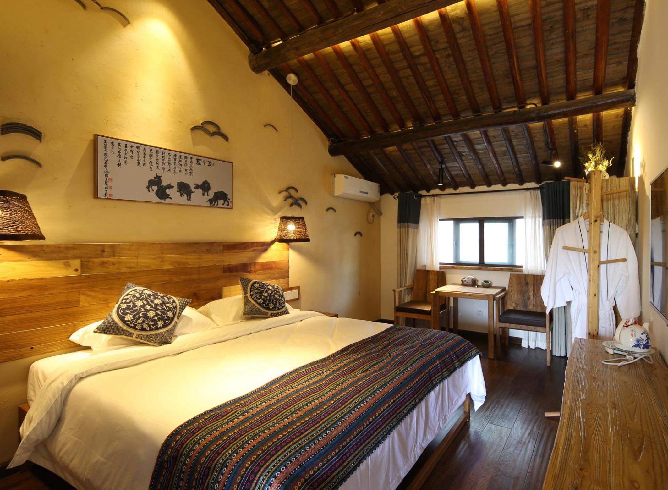 Floral Hotel · Yuexiang Inn Wuzhen