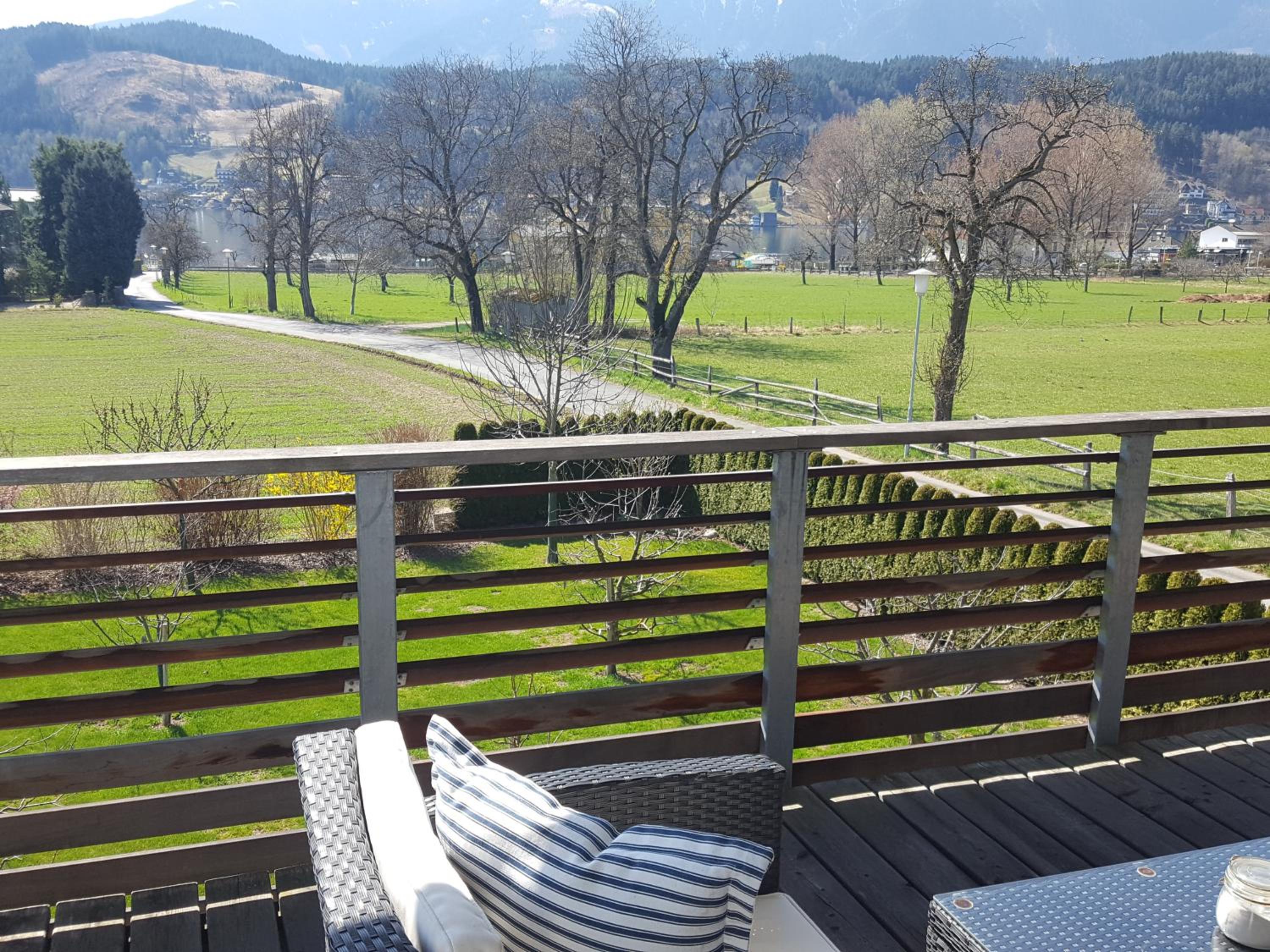 Zegg-Lounge view 3