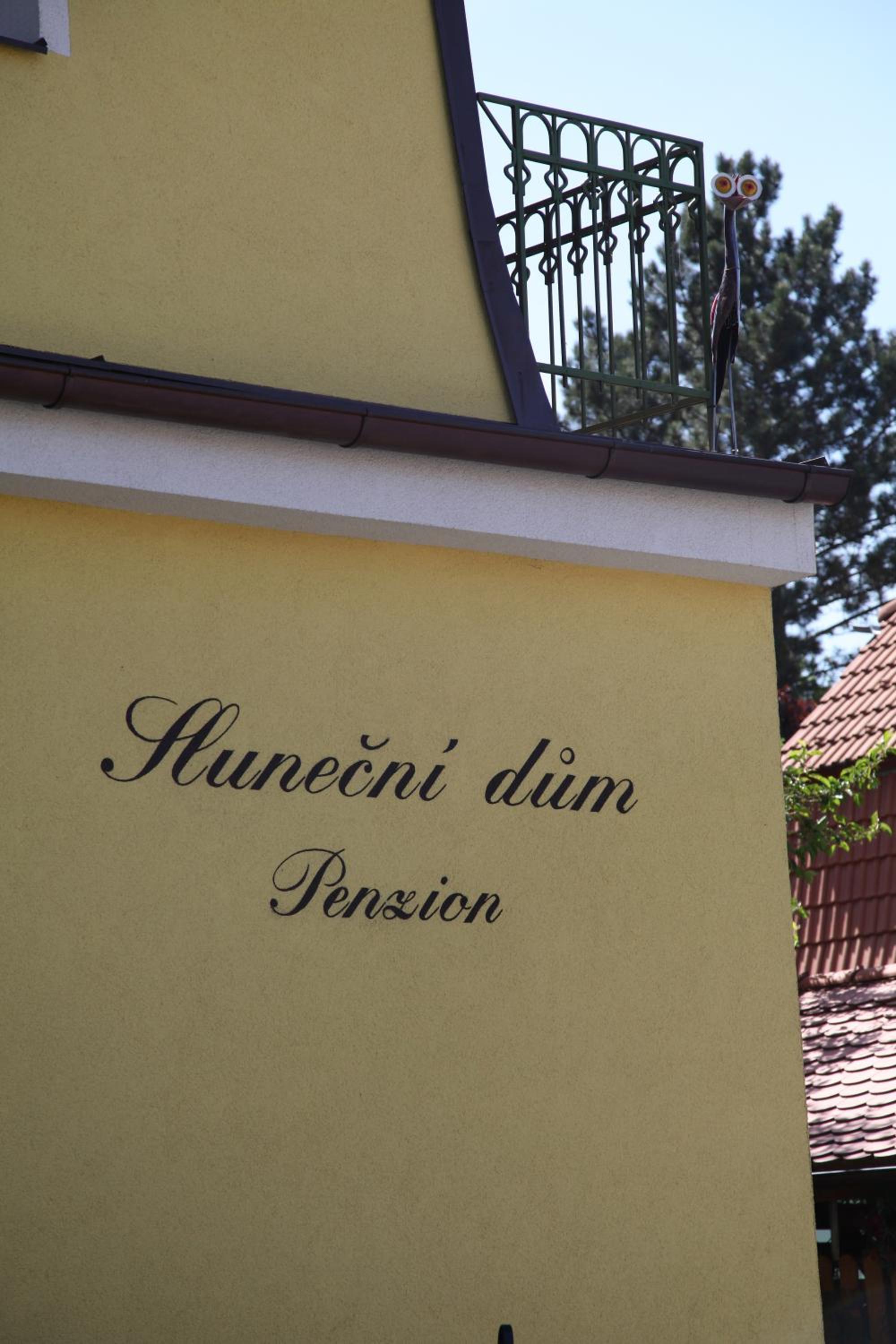 Slunecni Dum