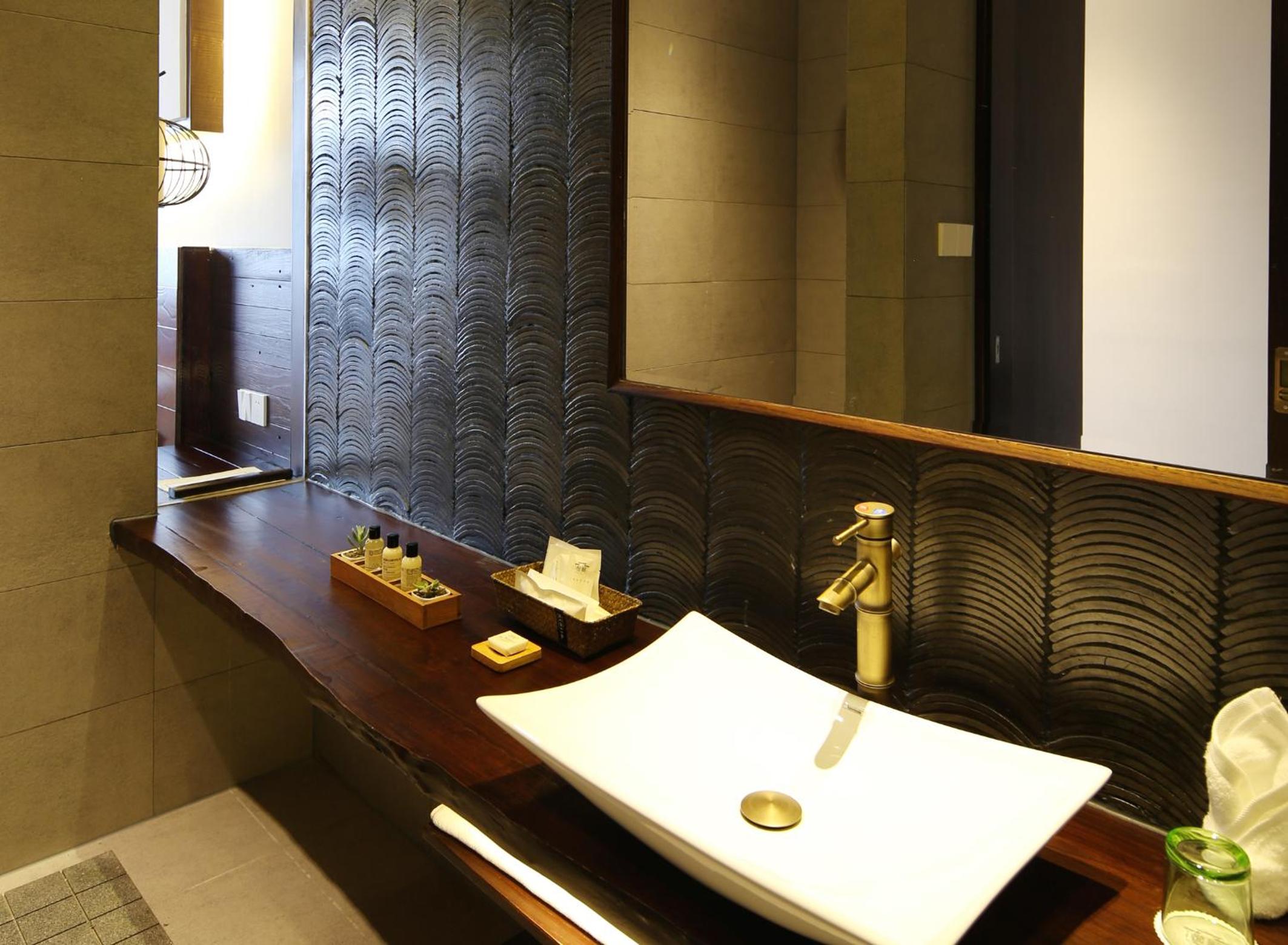 Floral Hotel · Yuexiang Inn Wuzhen