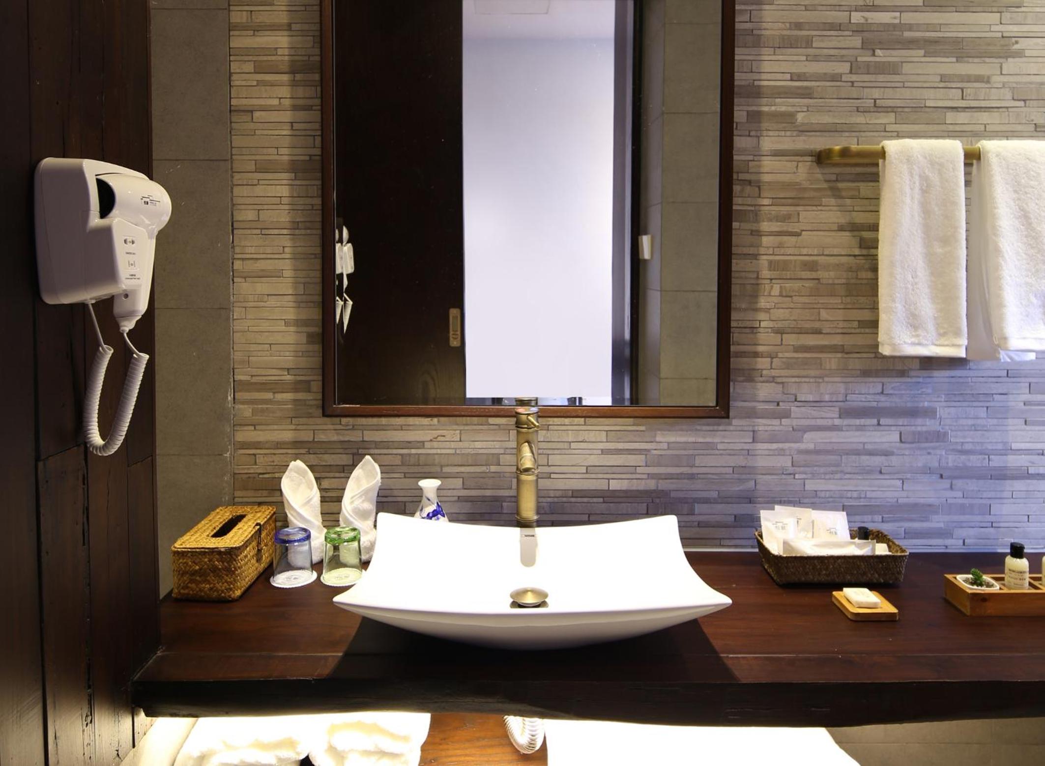 Floral Hotel · Yuexiang Inn Wuzhen
