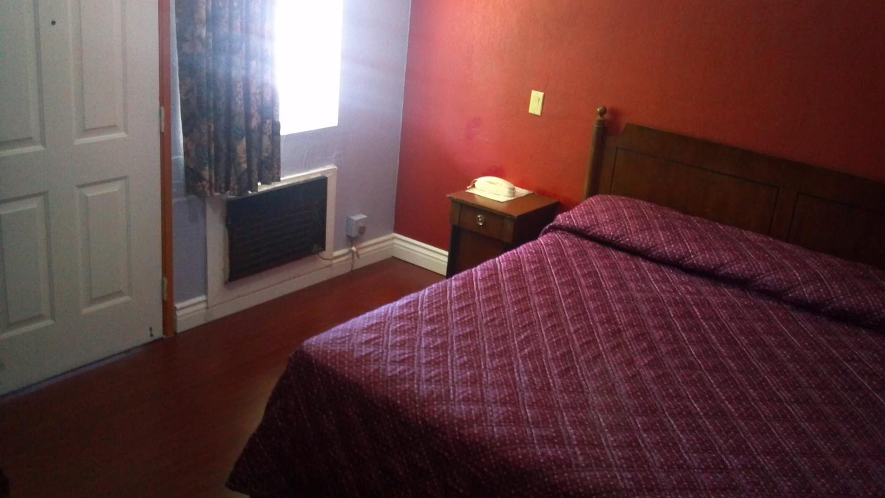 Travel Eagle Inn Motel