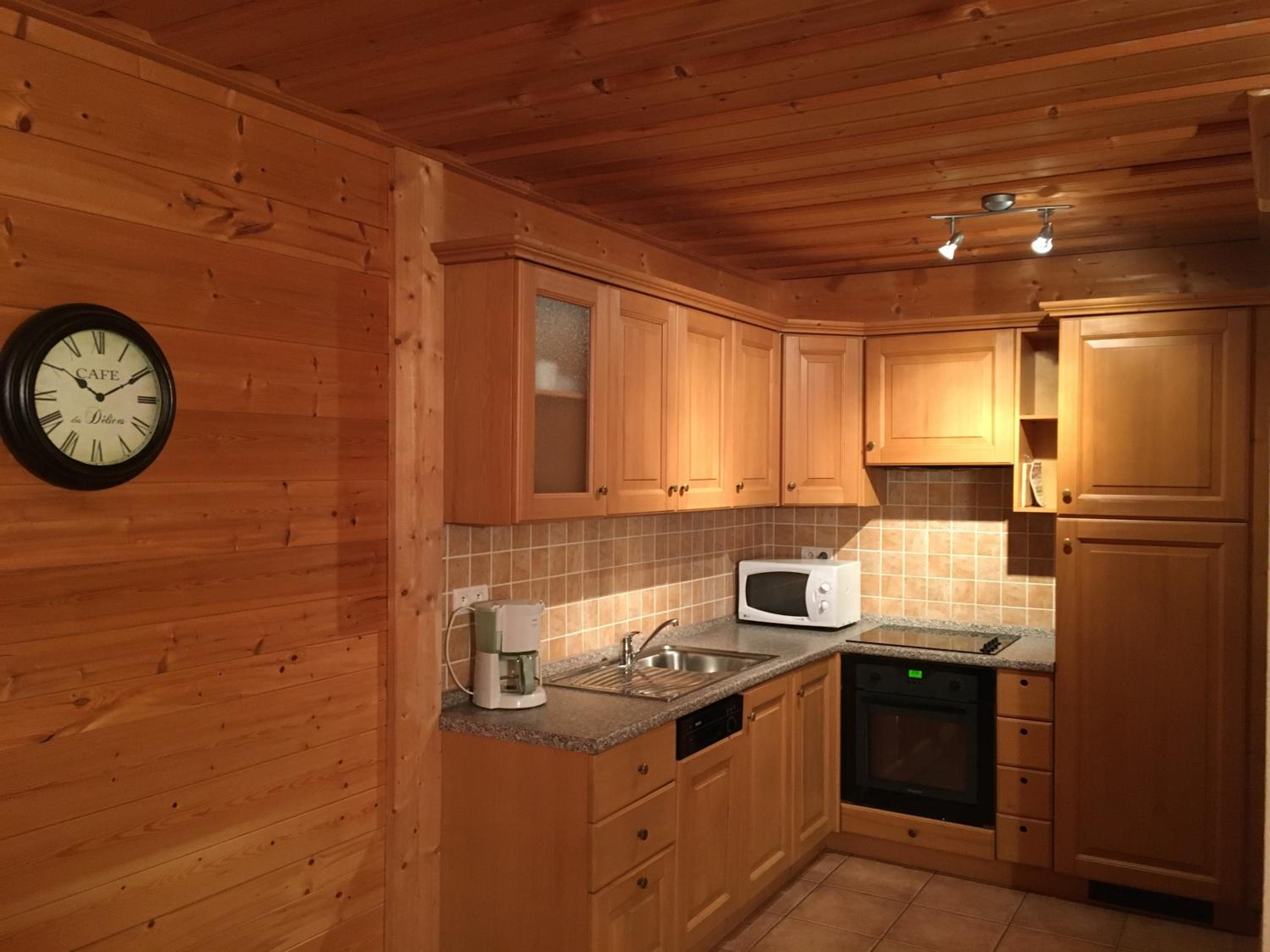 Chalet des Cascades view 4