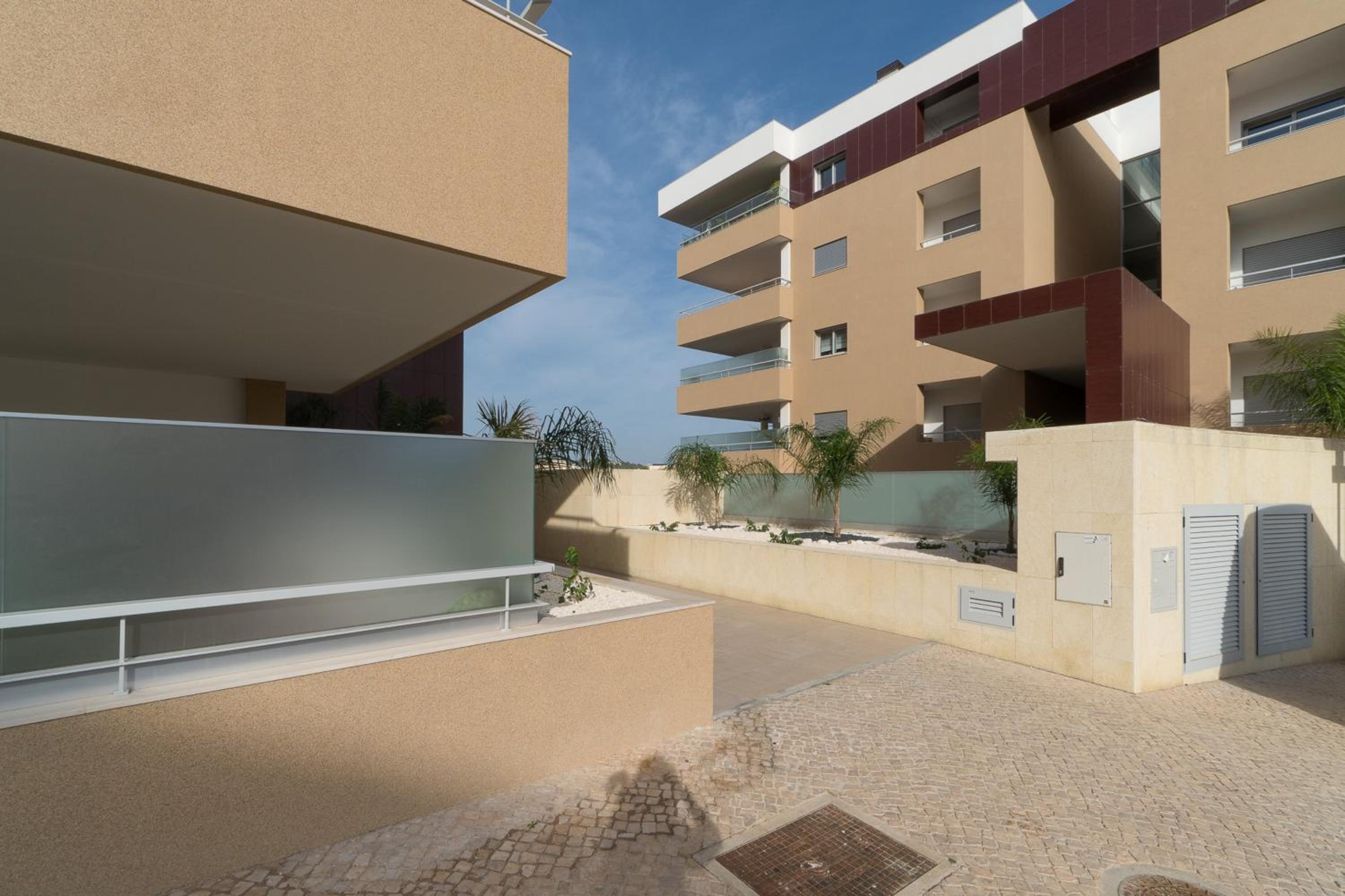 Akisol Lagos In II view 5