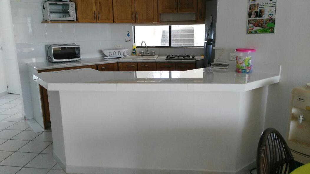 Apartamento en el Centro de San Andrés Islas con vista al mar- Edificio Bay Point 703