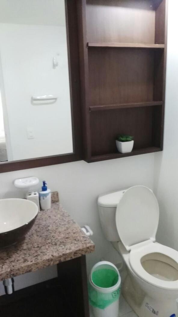 Apartamento en el Centro de San Andrés Islas con vista al mar- Edificio Bay Point 703