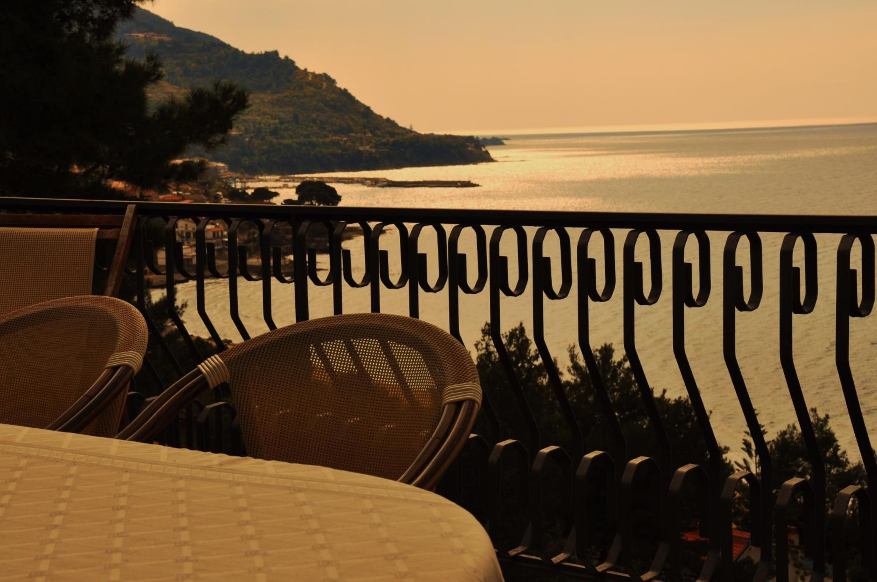 Villa Laura Sea View Apartments