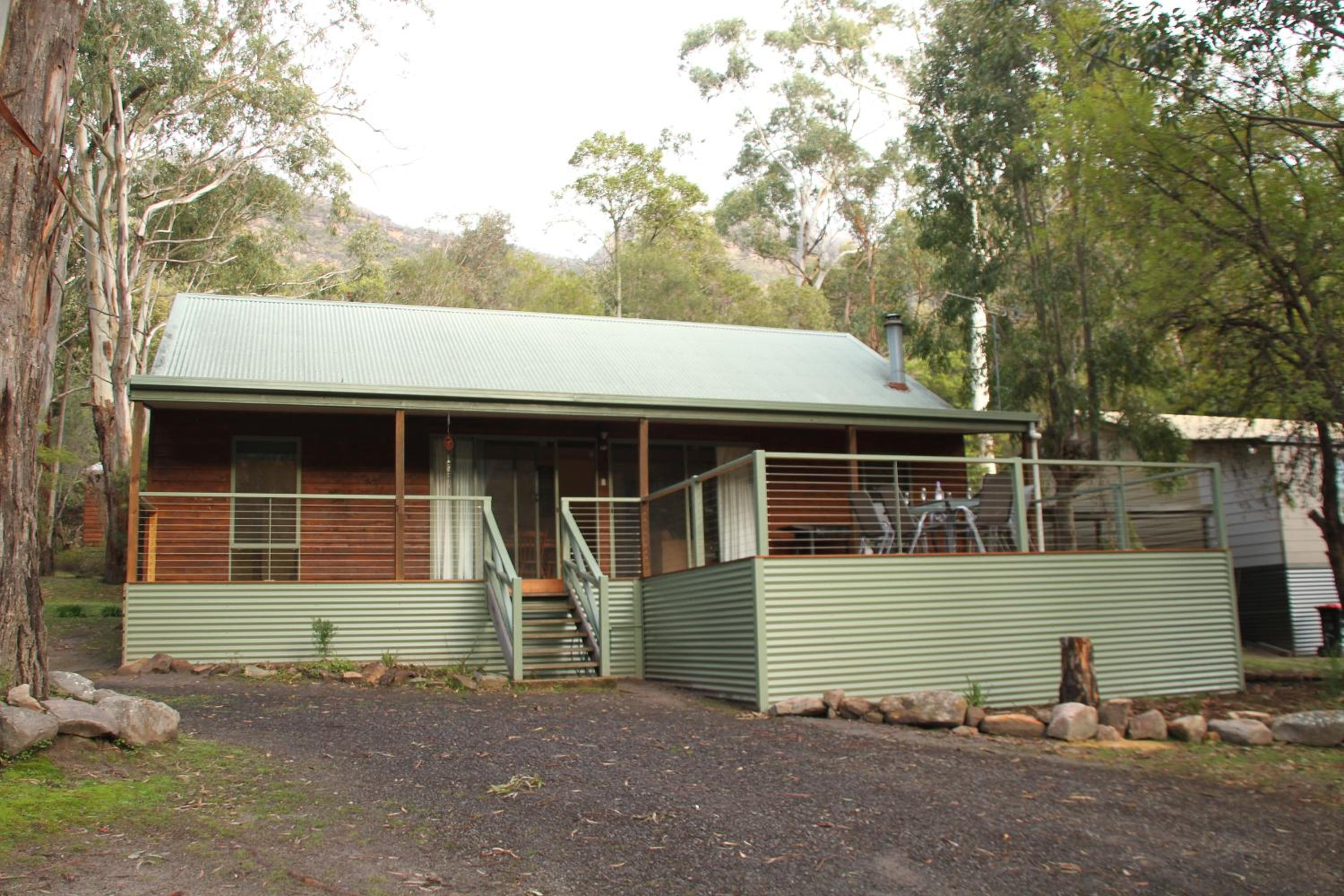 Serene Vista Halls Gap