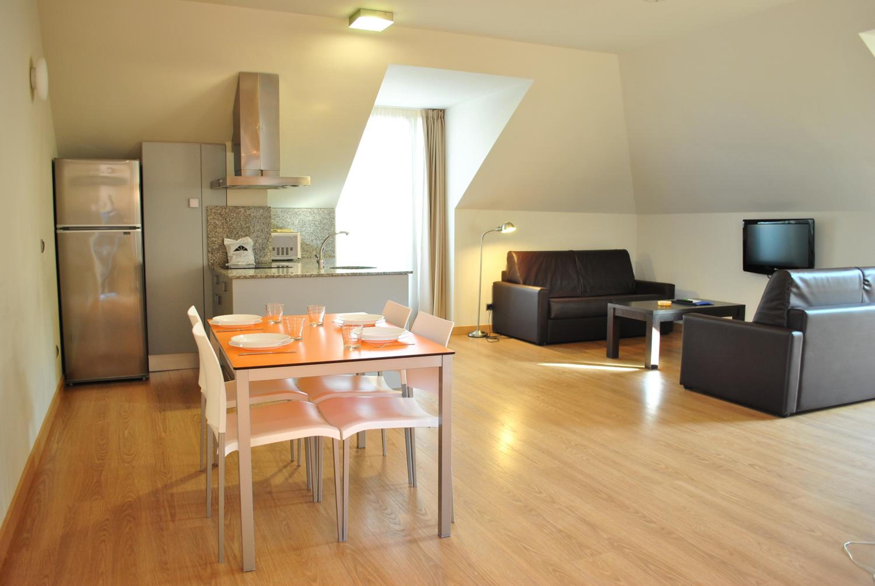 Apartamentos Maritimo Ris con garaje