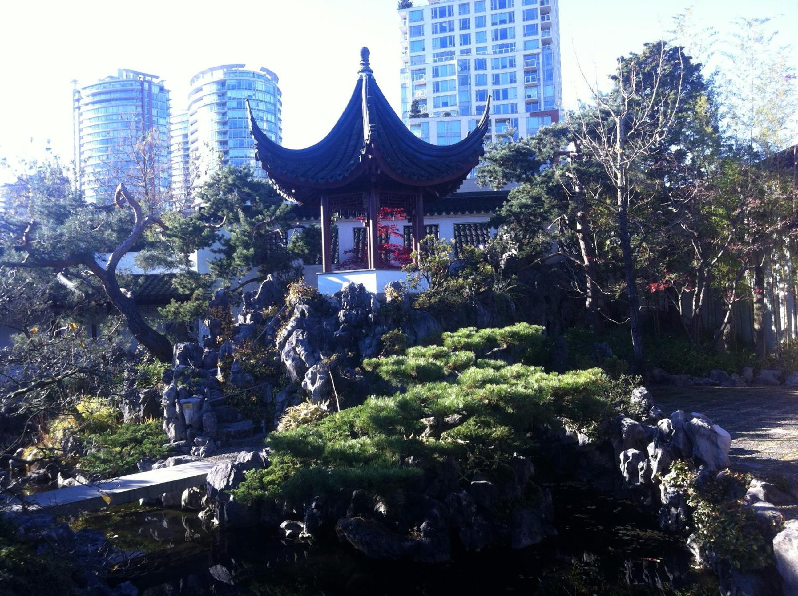 Vancouver Vacations - Cozy Bedrooms Guest House - Property Image 20