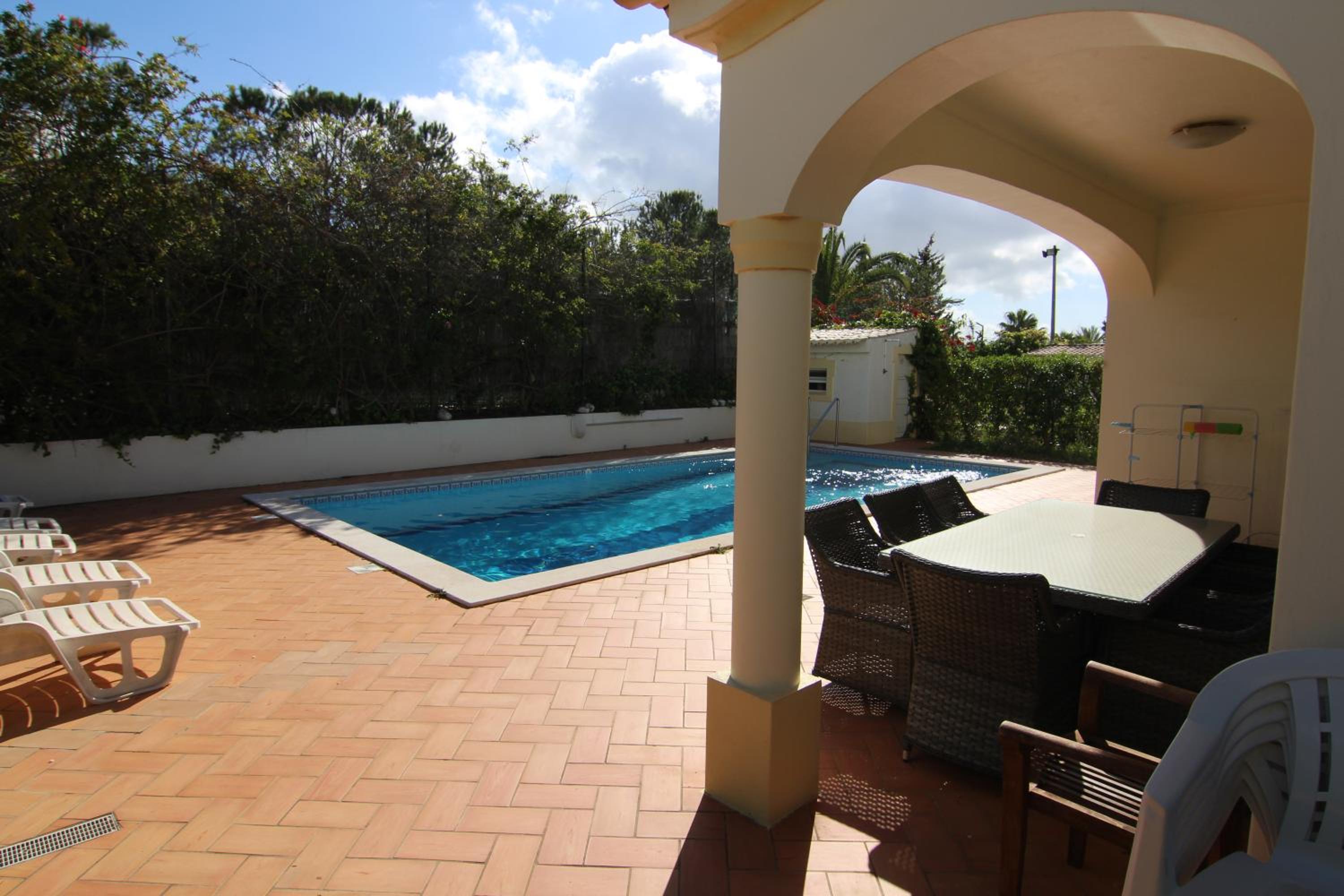 Villa Oasis, Piscina, Jacuzzi, Ténis e Praias! view 4