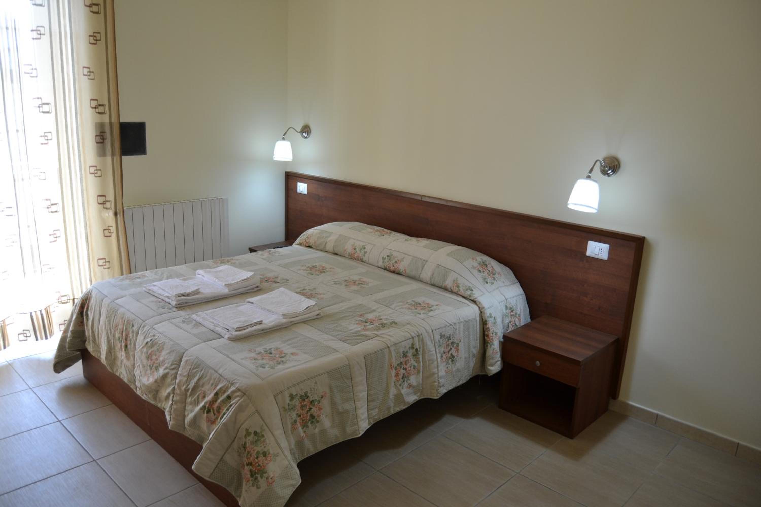 Photo 42