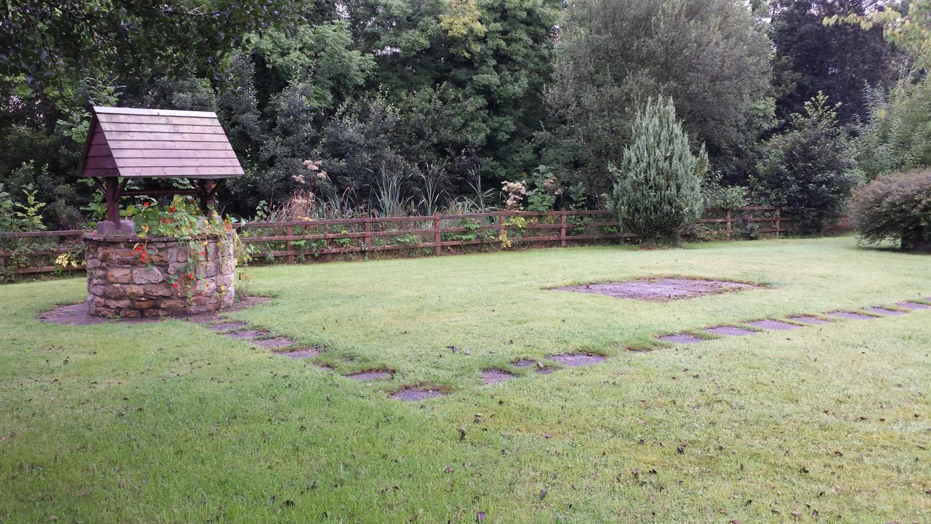 Photo 42