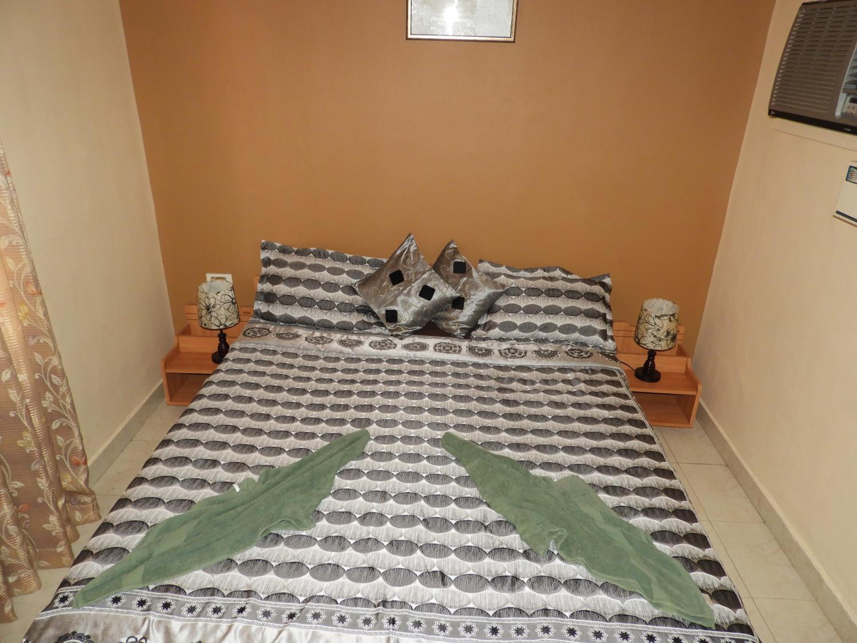 FF-1 Apartment