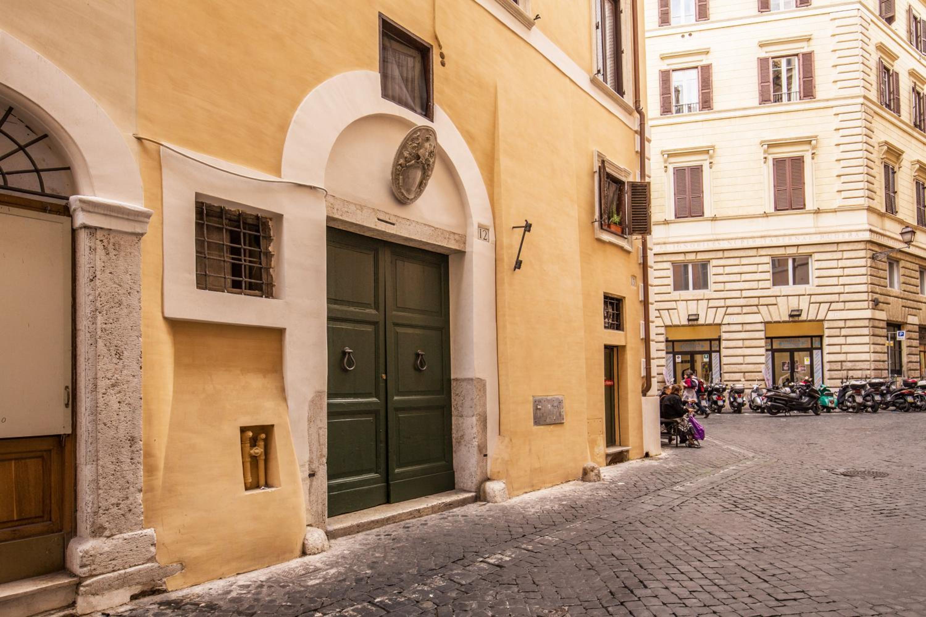 Appartamenti - Via del Monte della Farina