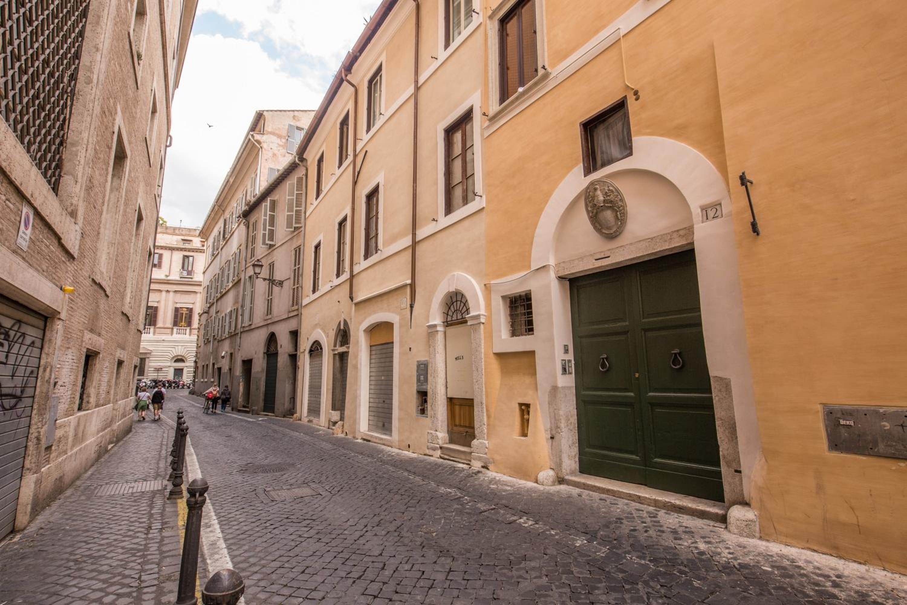 Appartamenti - Via del Monte della Farina