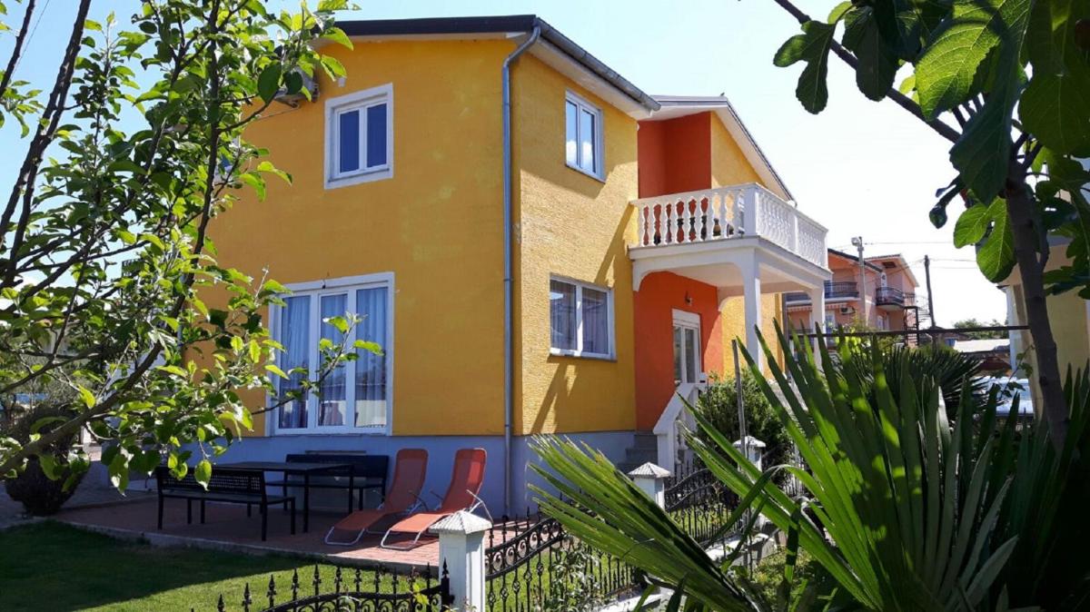 Radmani Apartments view 3