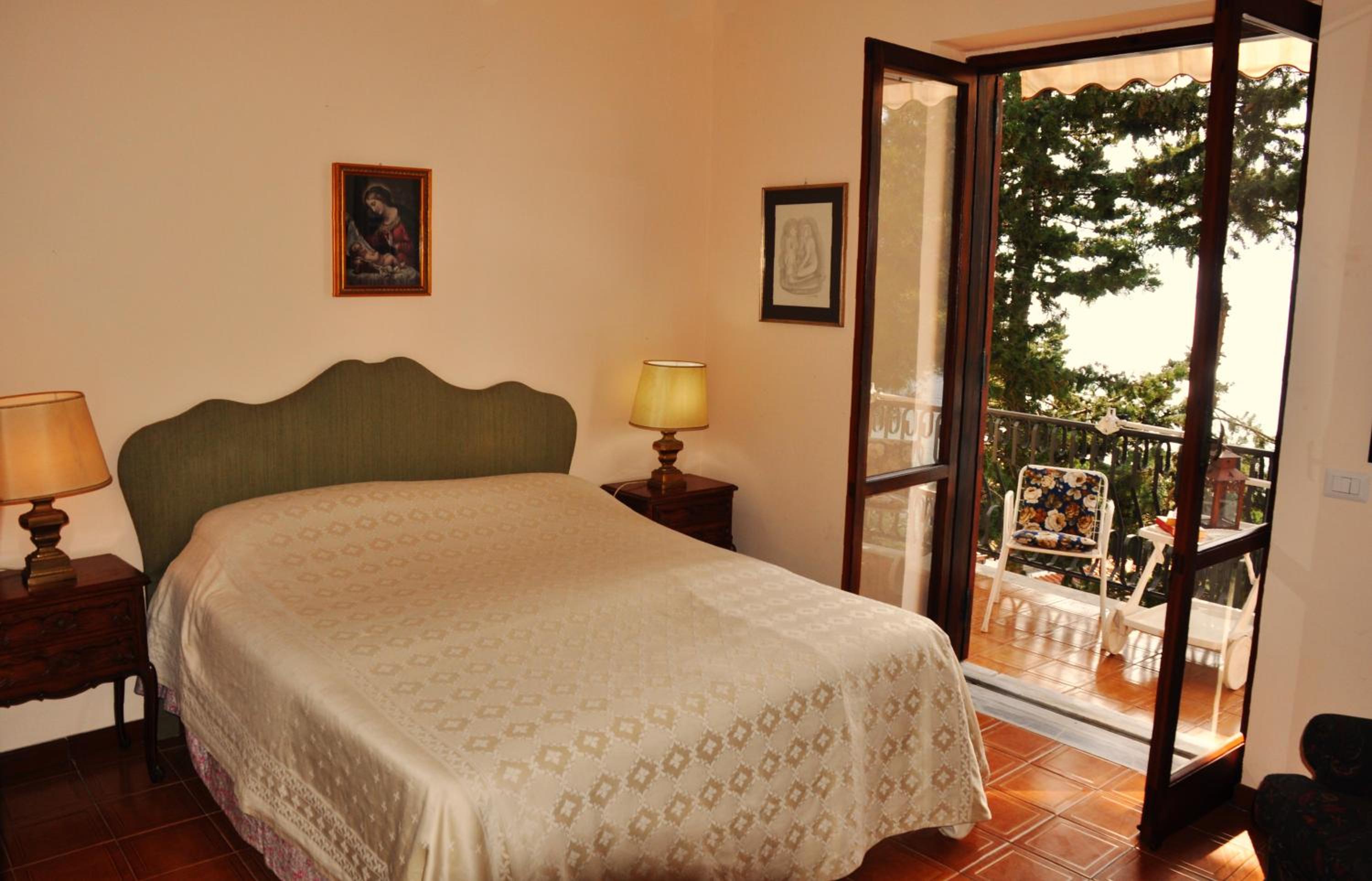 Villa Laura Sea View Apartments