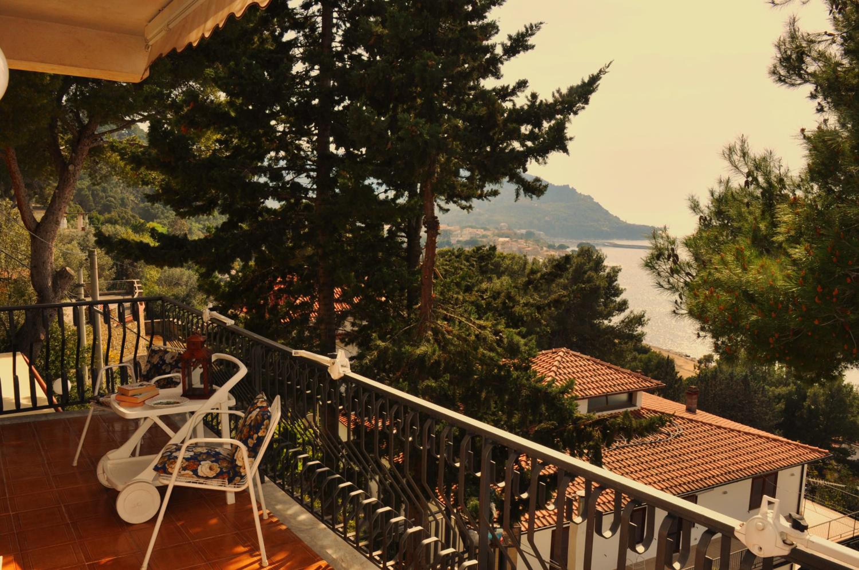Villa Laura Sea View Apartments