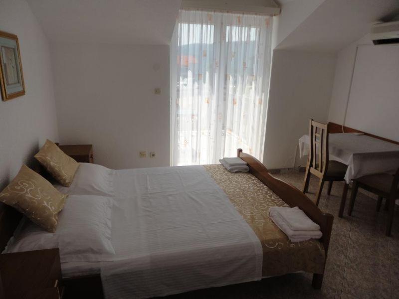 Guest House Pavkovic view 2