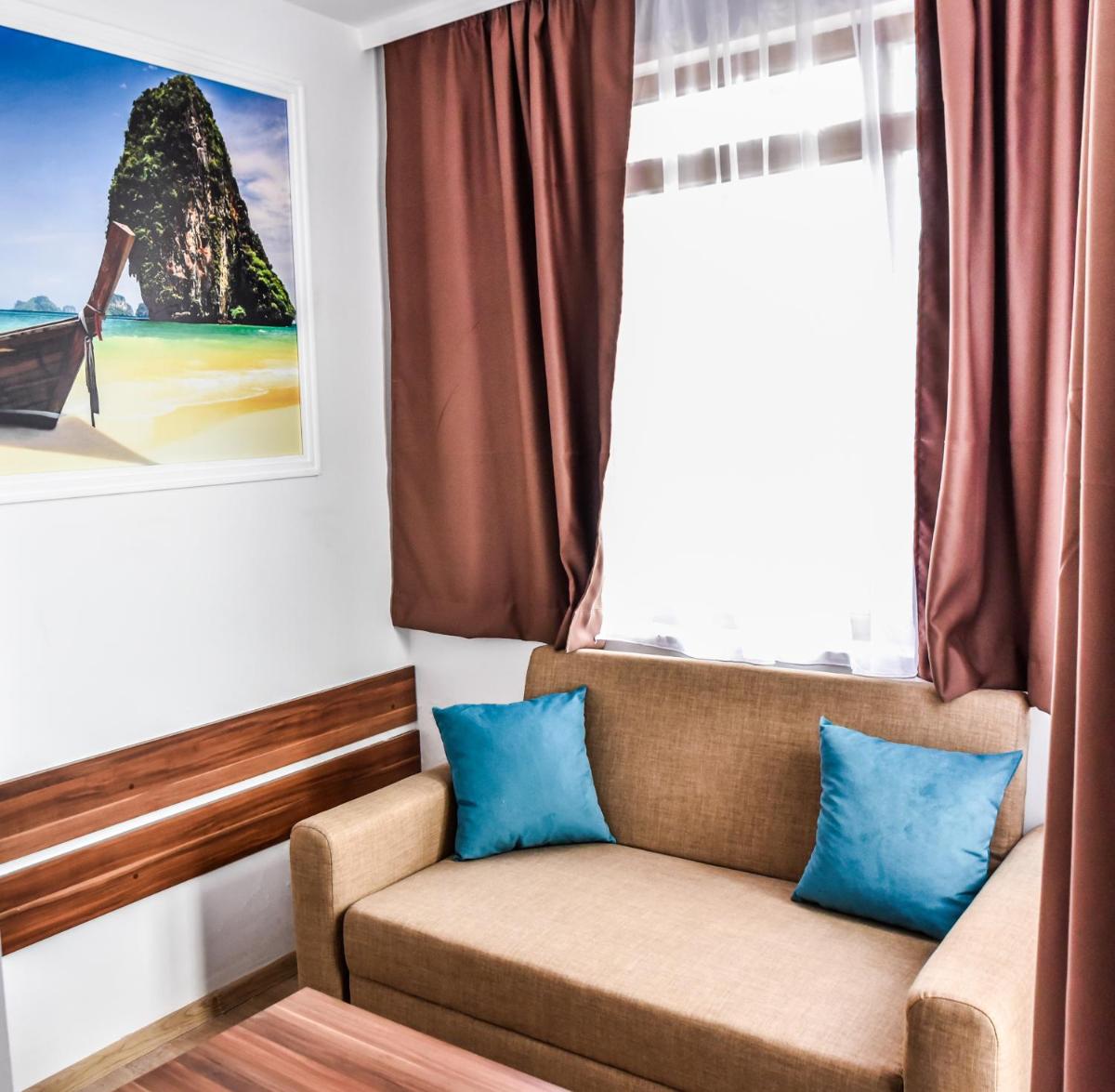 Stela Apartments