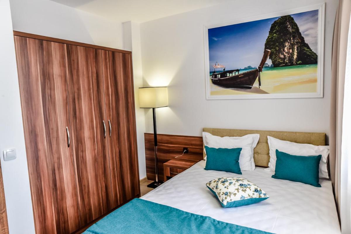 Stela Apartments