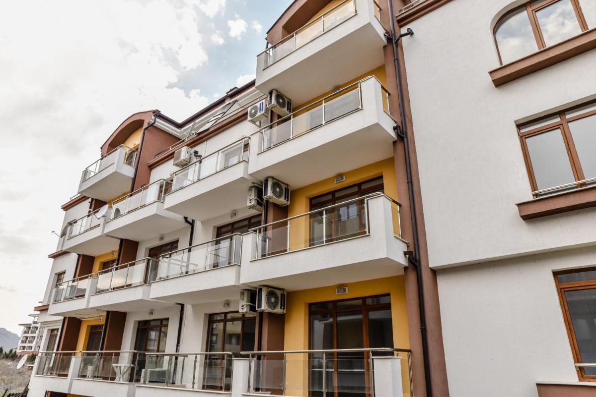 Stela Apartments