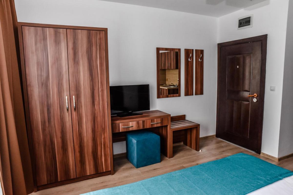 Stela Apartments