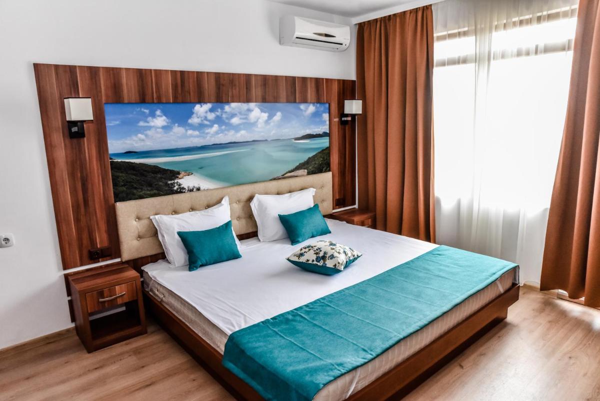 Stela Apartments