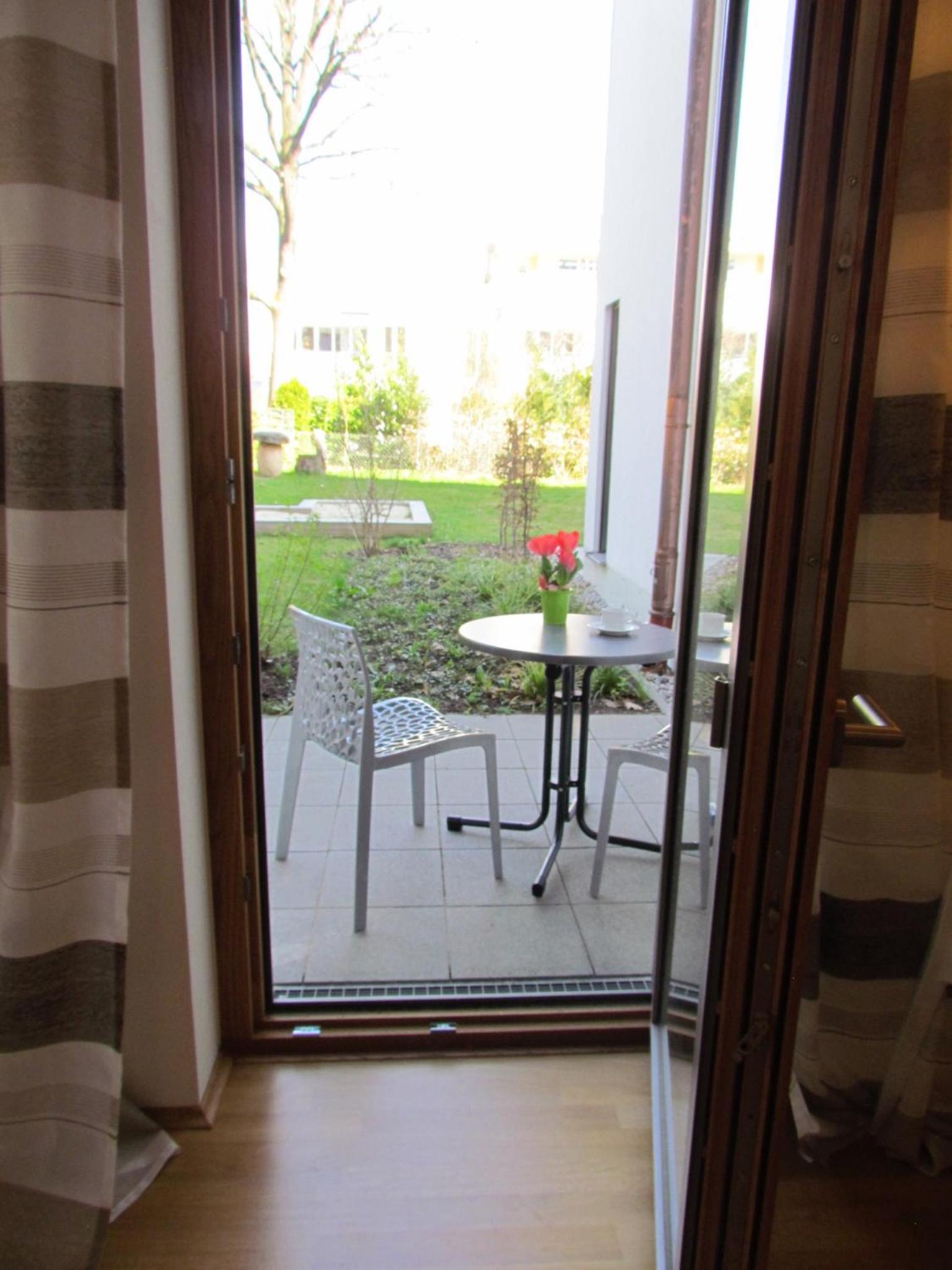 AMENITY-Garden-Apartments