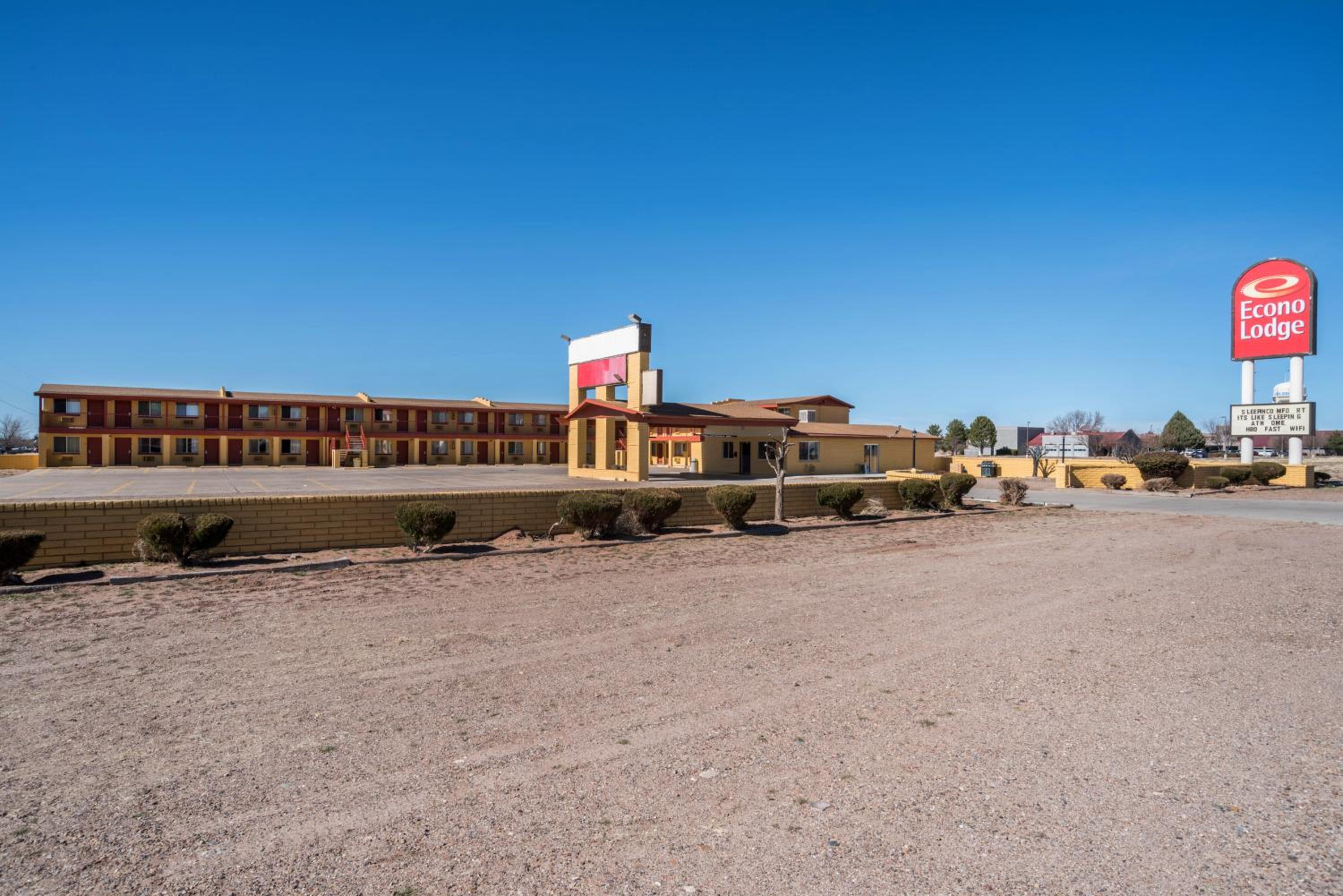 Holbrook Vacations - Econo Lodge I-40 Exit 286-Holbrook Holbrook - Property Image 3