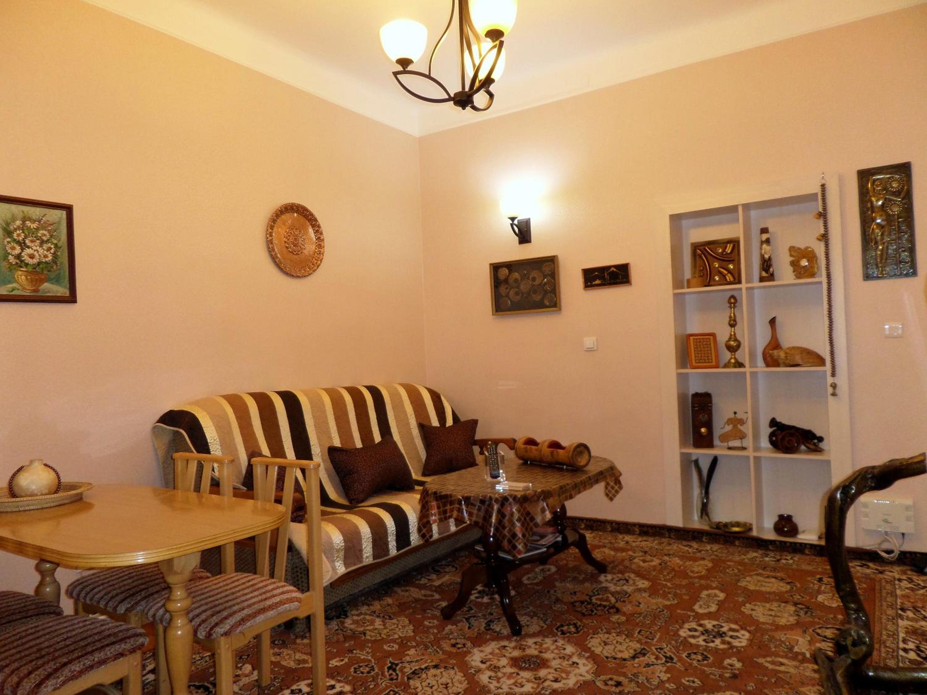 Ara & Gaya Аpartment