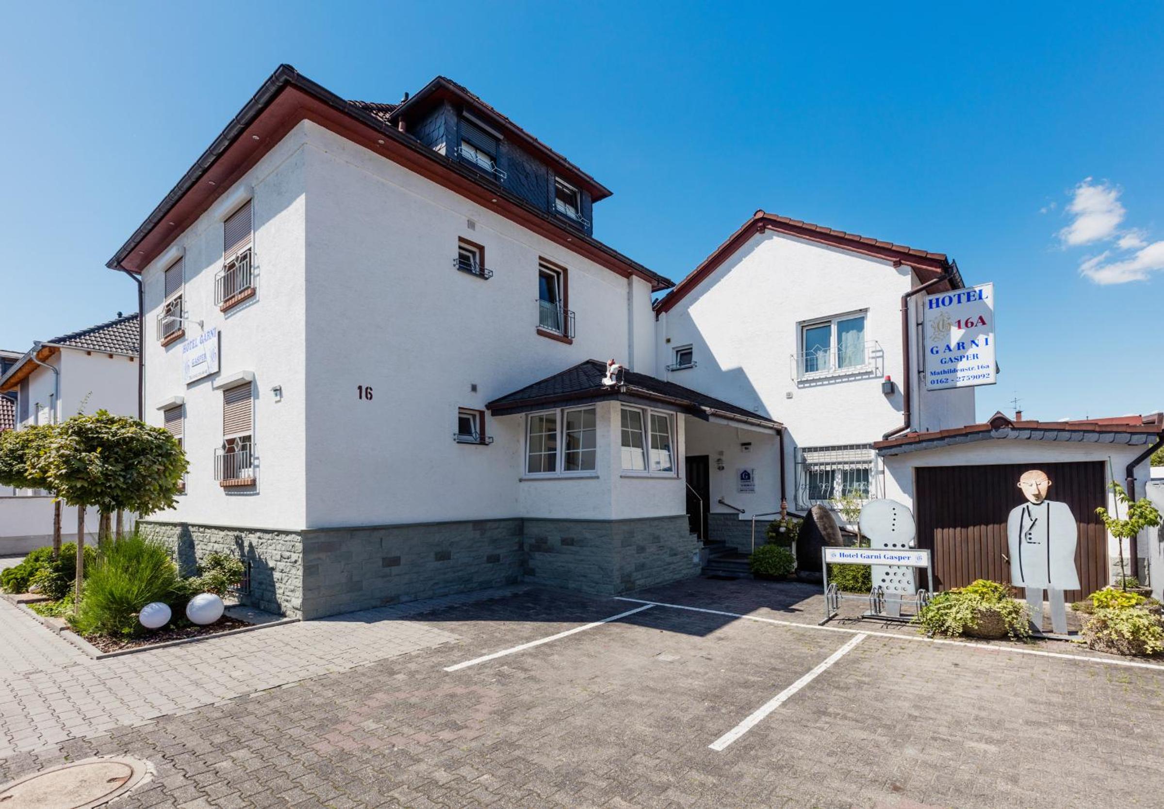 Gasper Business & Garden Hotel view 2