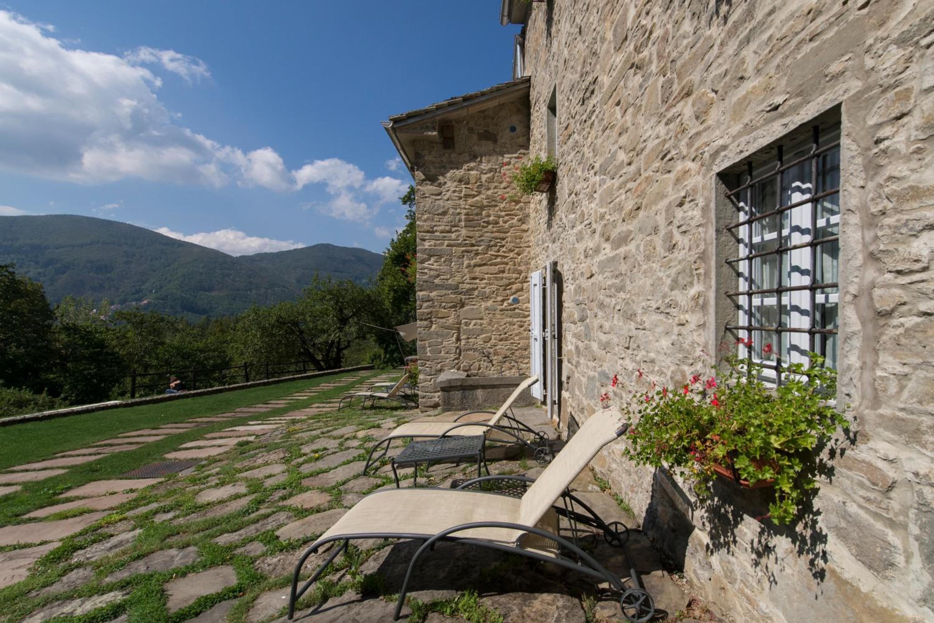 SASSO AL MELO - Apartments view 2