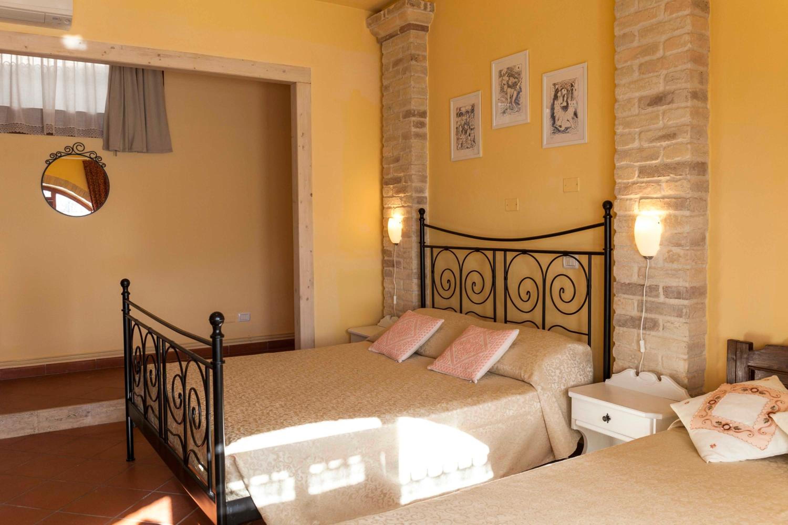 Villa Fiorita view 4