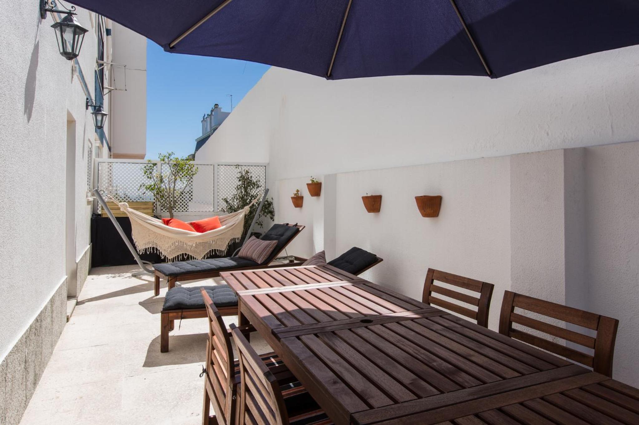 "HomeySuite" in Estoril Beach Apartment